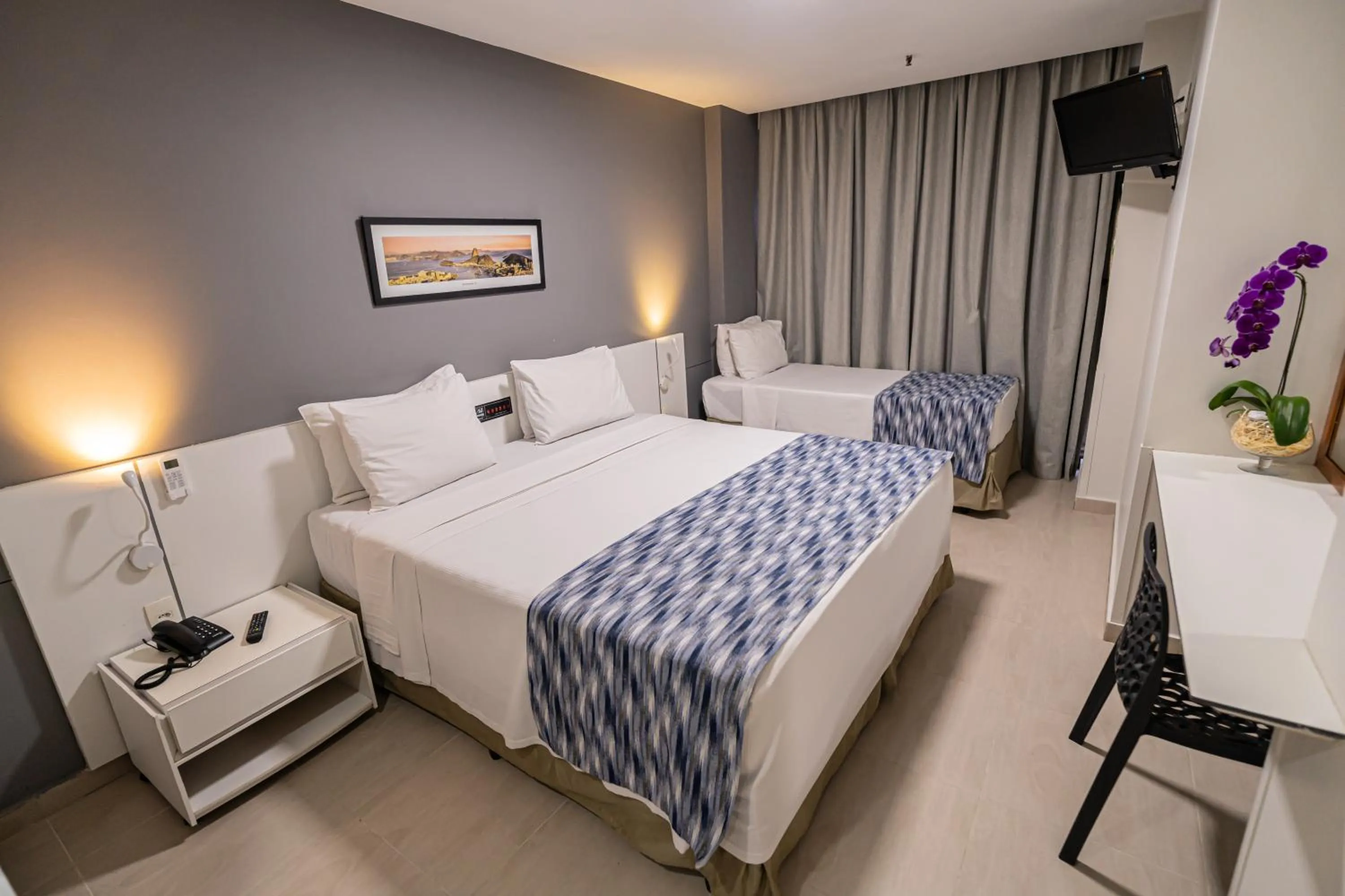 View (from property/room), Bed in Hotel Nacional Inn Rio Copacabana