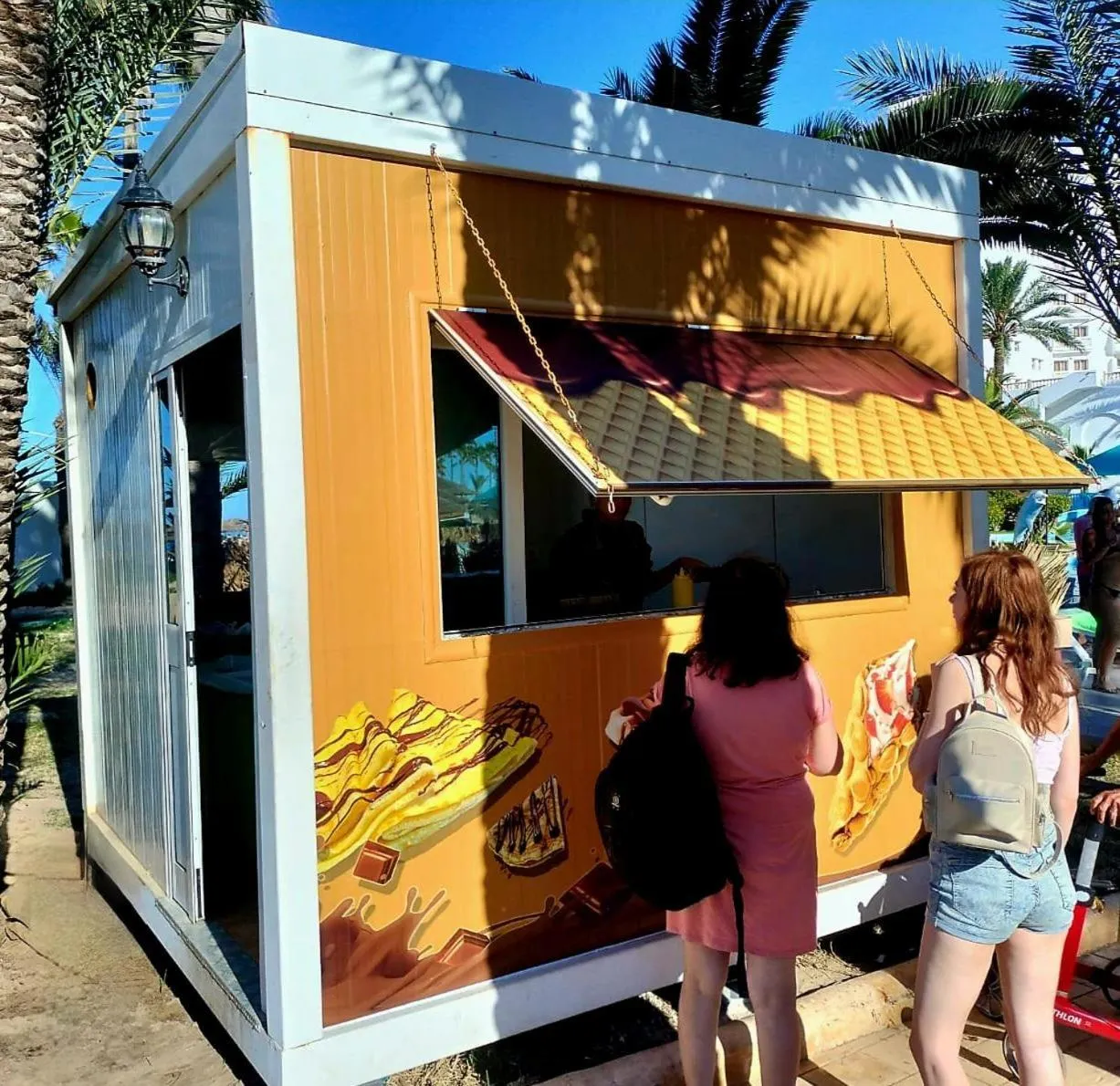 Restaurant/places to eat in Riadh Palms- Resort & Spa