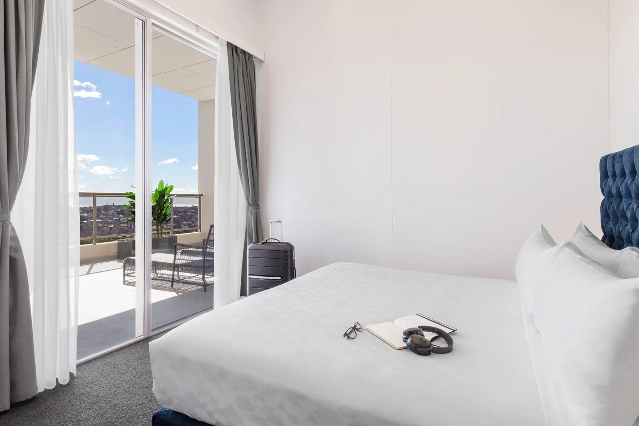 Bedroom, Bed in Meriton Suites Bondi Junction