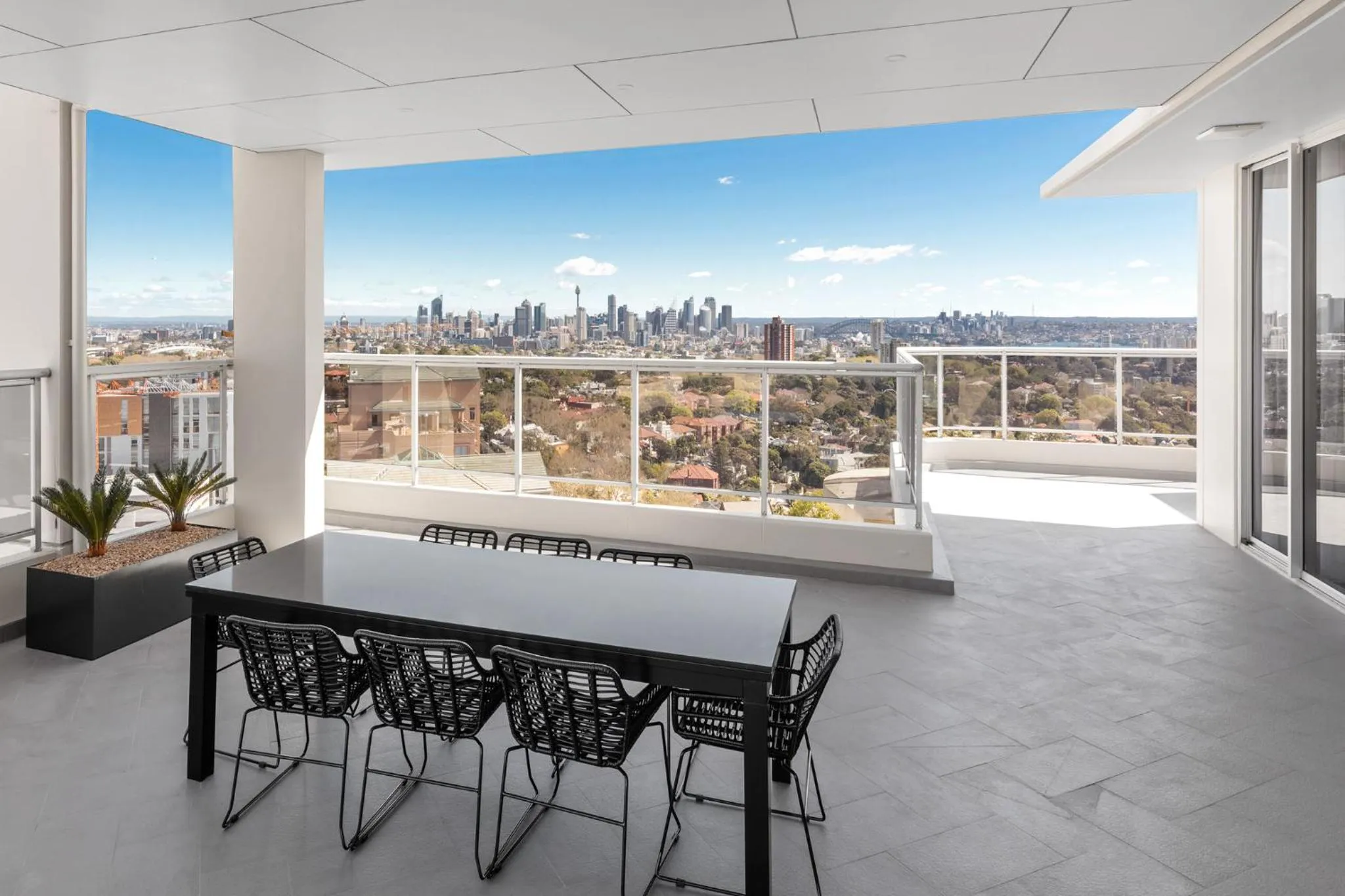 Balcony/Terrace in Meriton Suites Bondi Junction