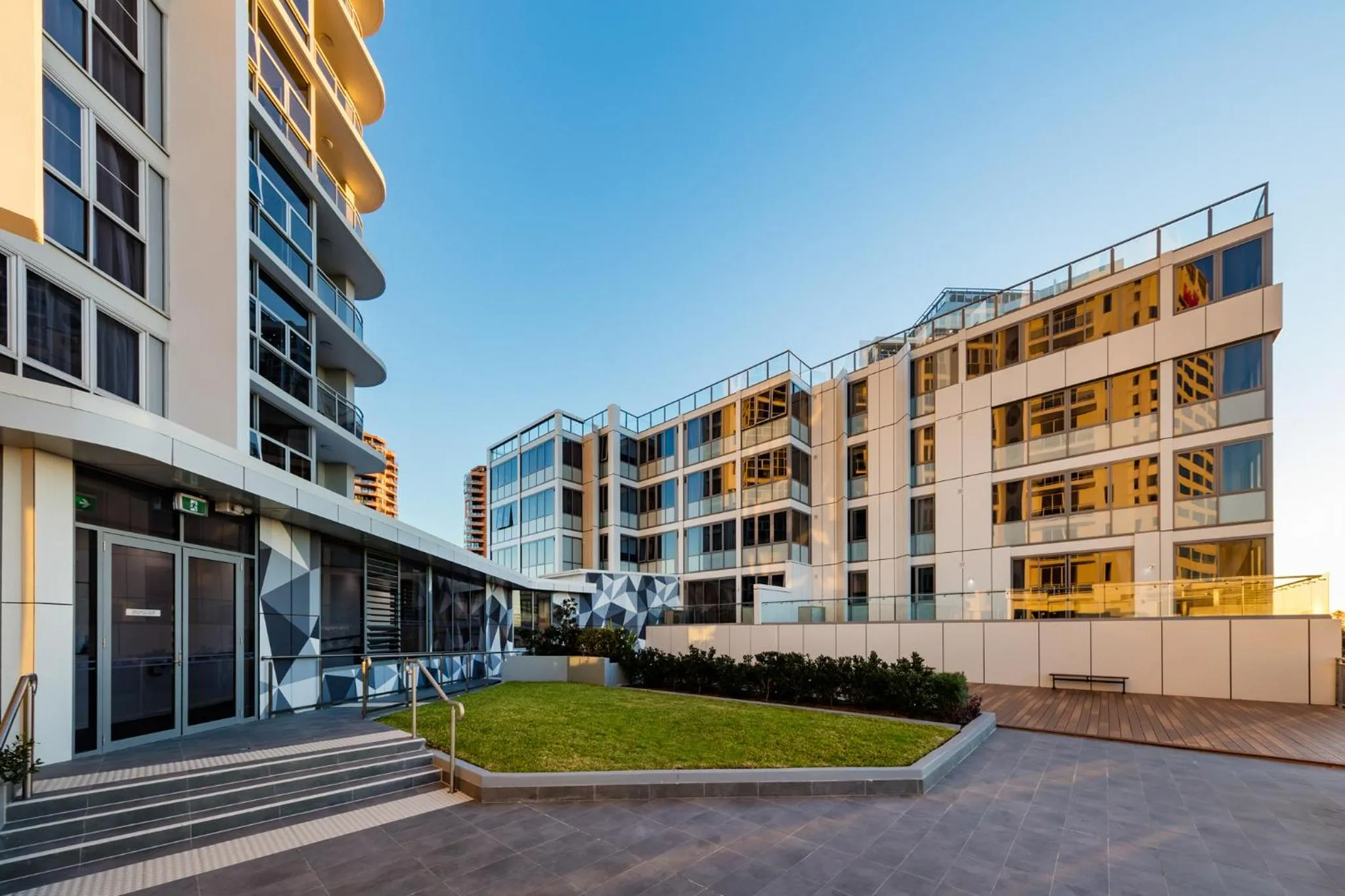 Balcony/Terrace in Meriton Suites Bondi Junction