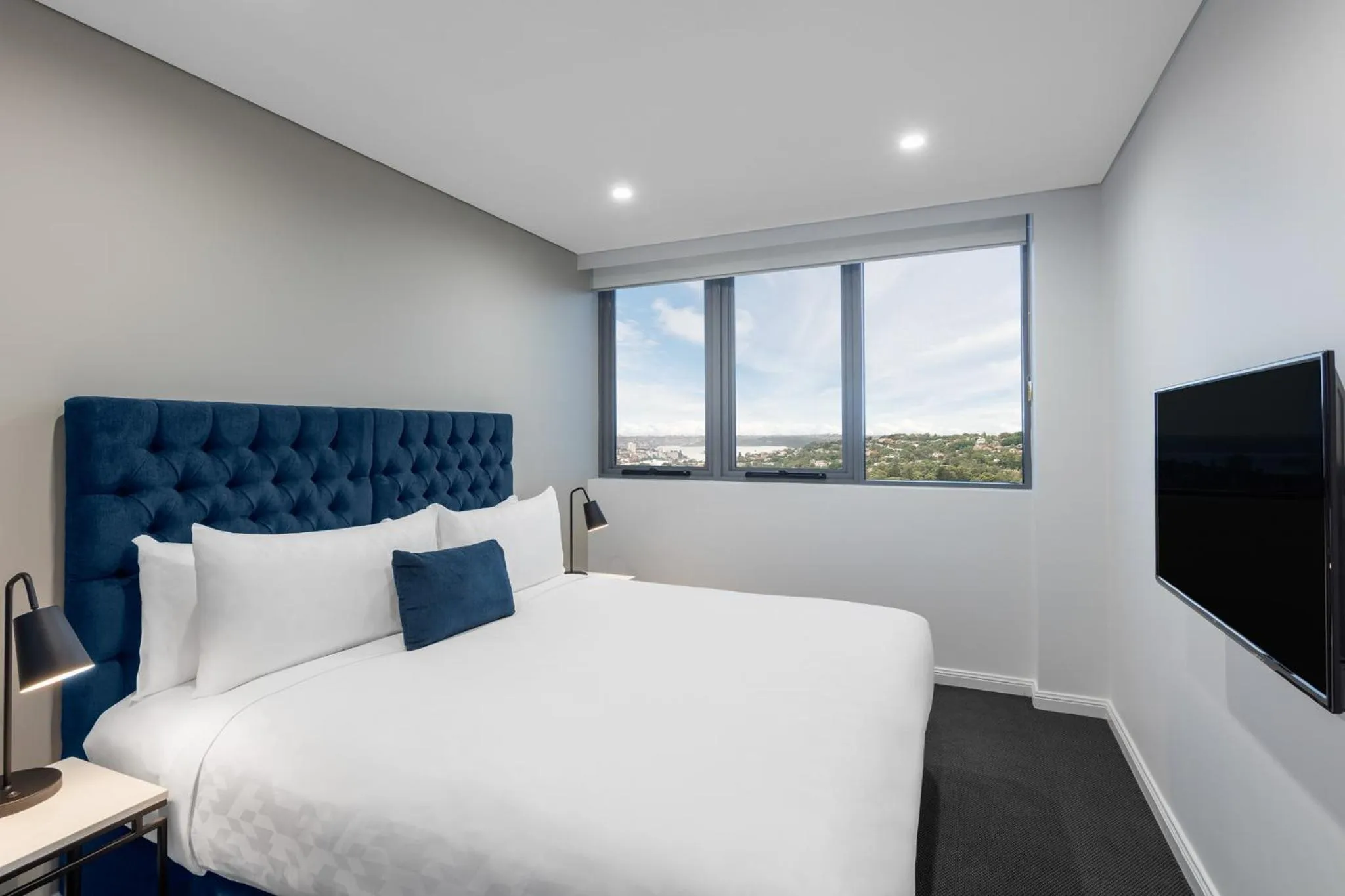 Bedroom, Bed in Meriton Suites Bondi Junction