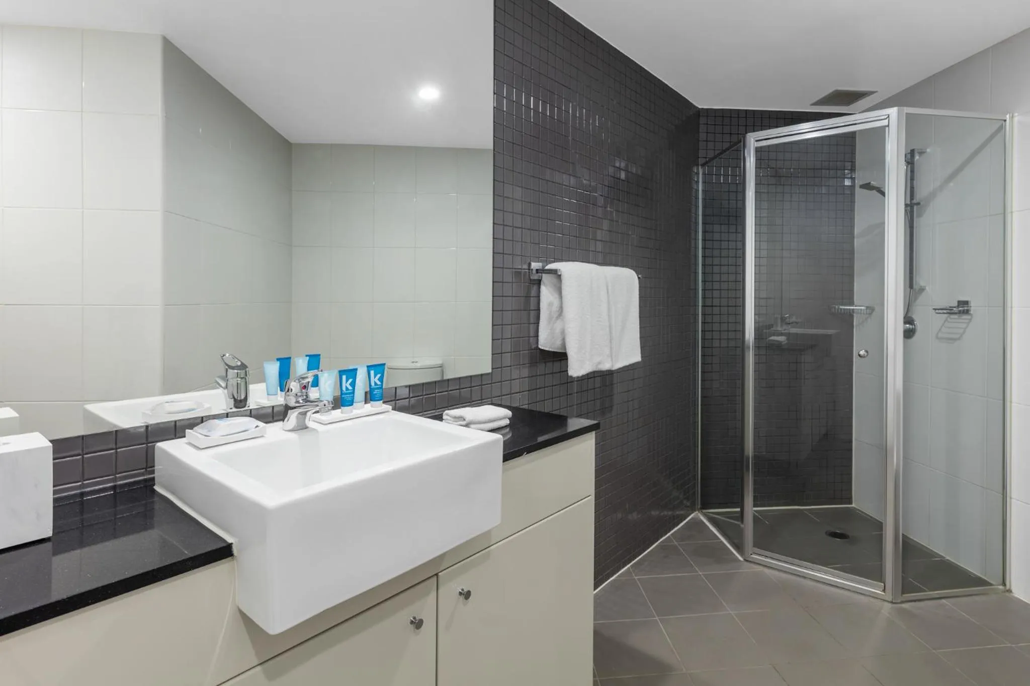 Bathroom in Meriton Suites Waterloo