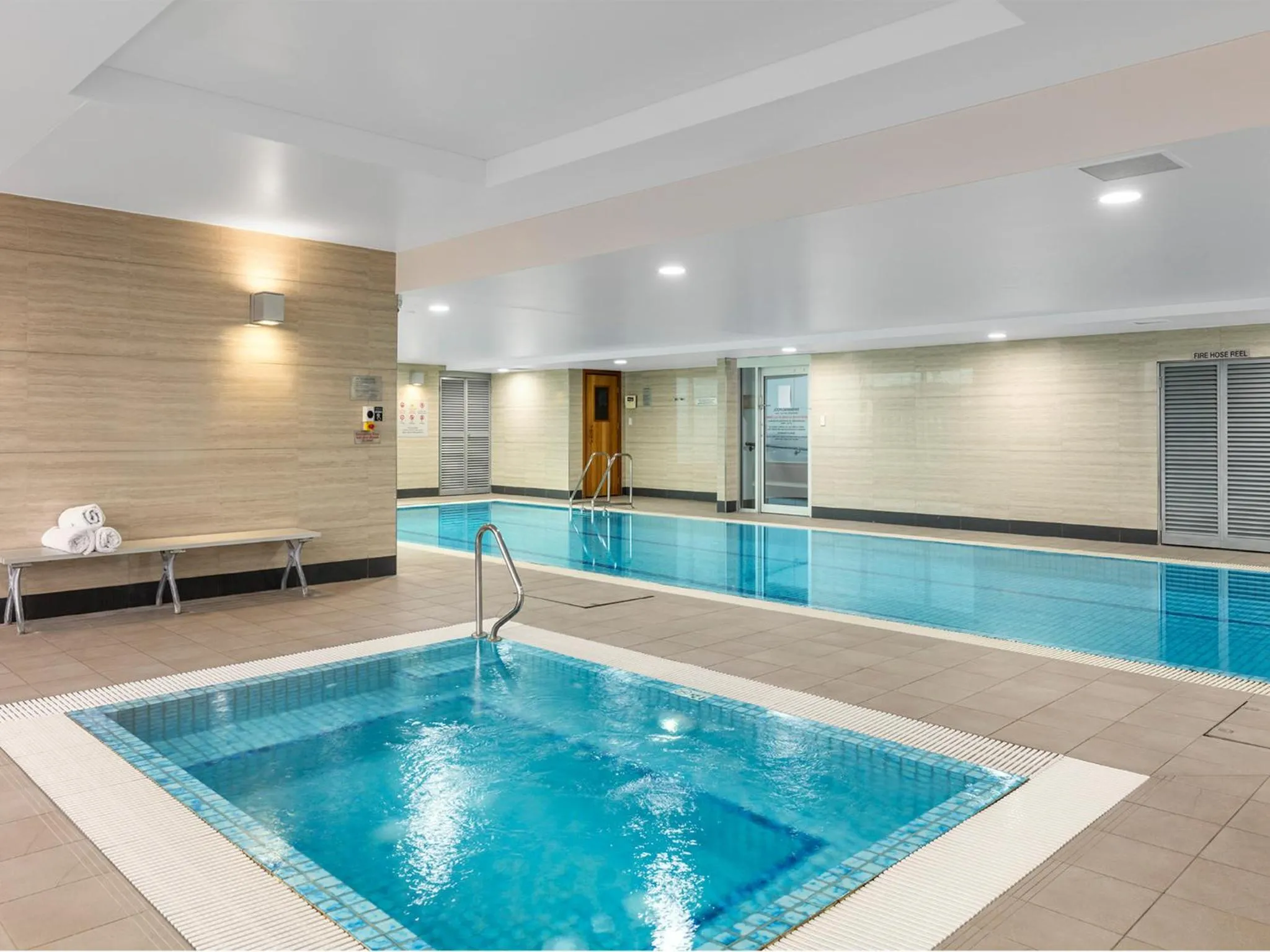 Hot Tub in Meriton Suites World Tower, Sydney