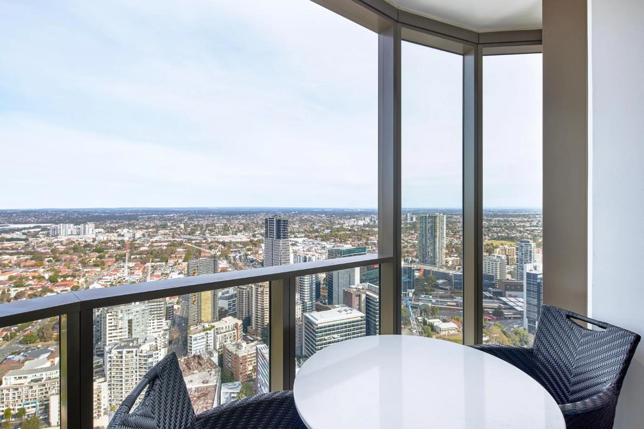 Balcony/Terrace in Meriton Suites George Street, Parramatta