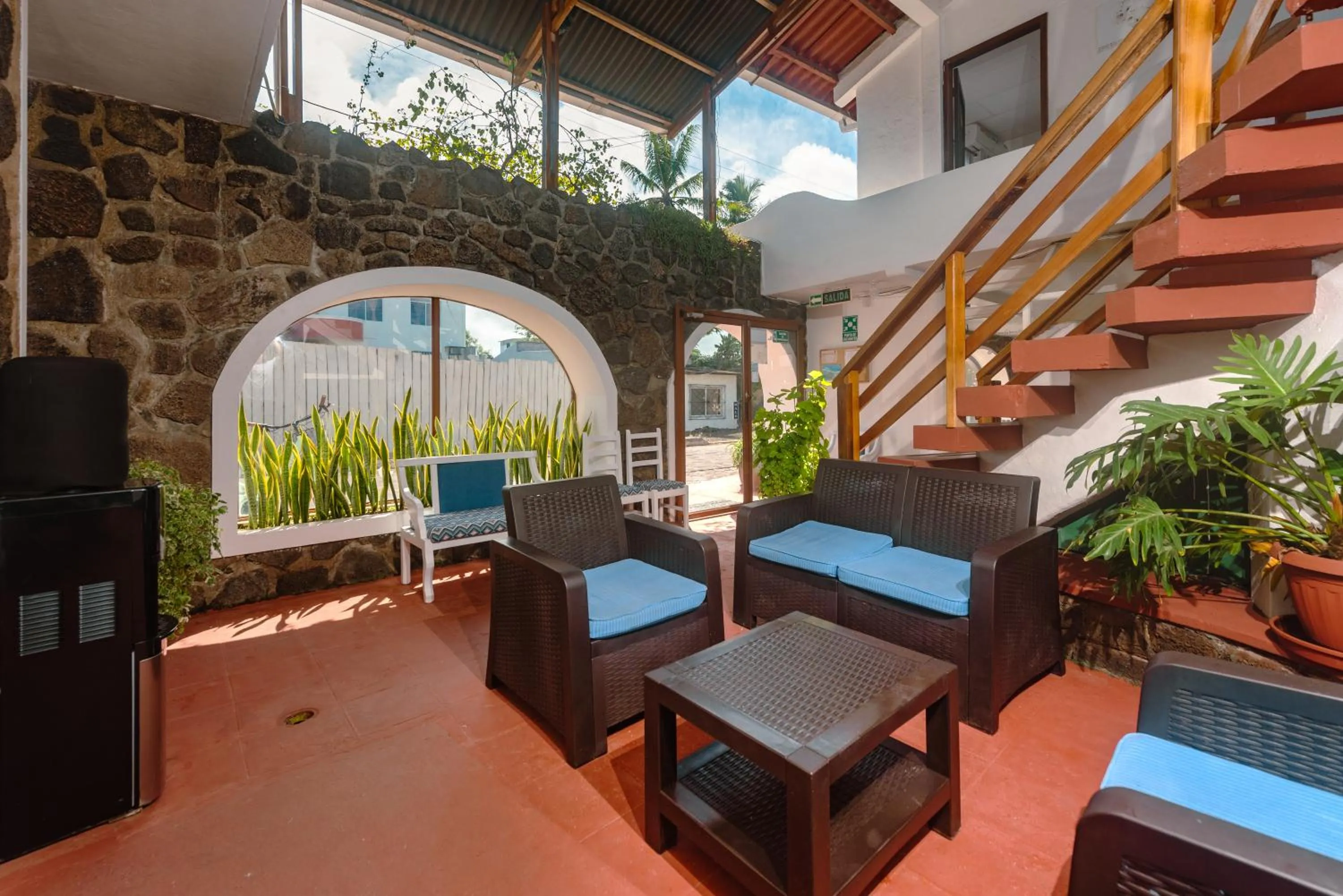 Living room in Hostal North Seymour