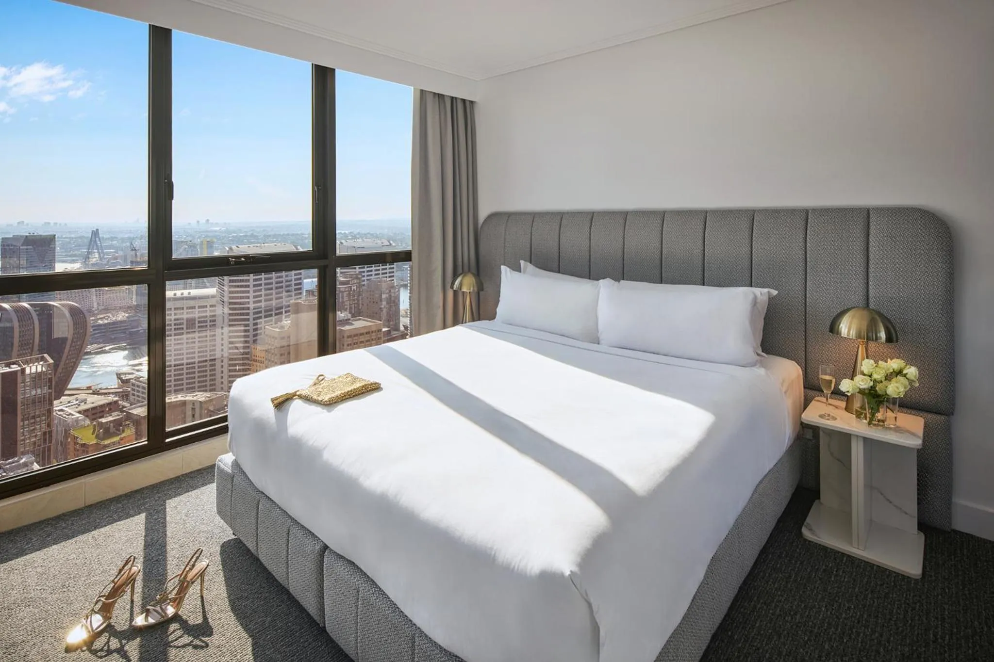 Bed in Meriton Suites Pitt Street, Sydney