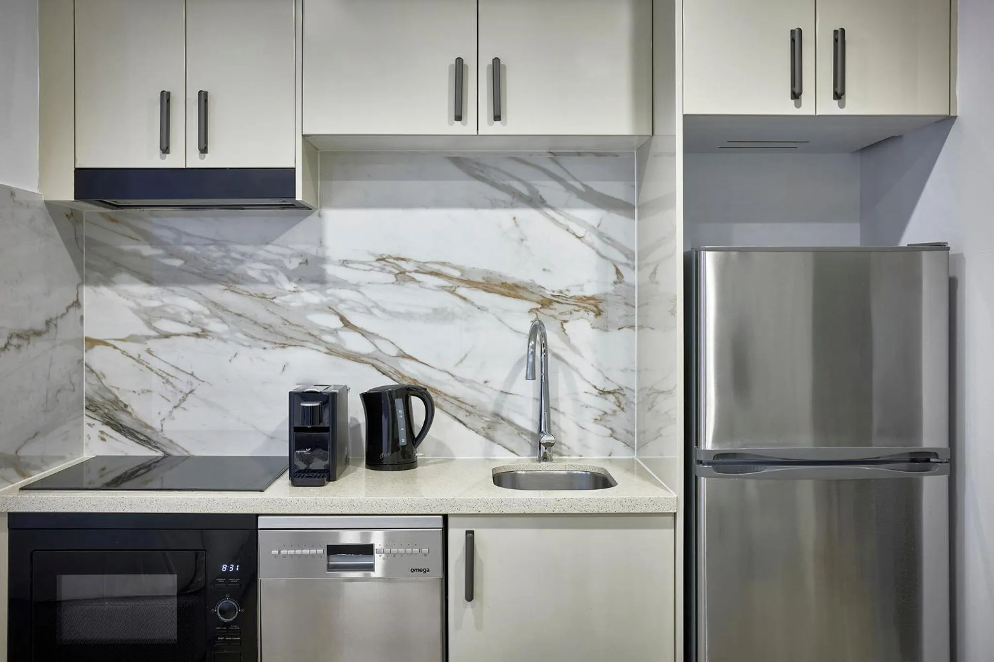 Meriton Suites Pitt Street, Sydney