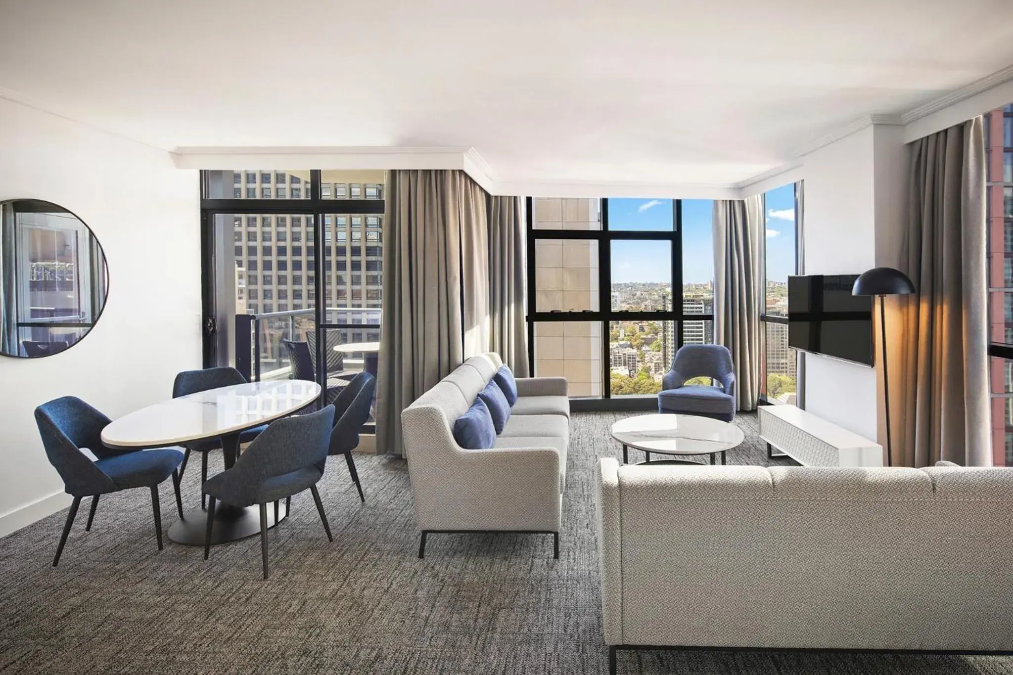 Three Bedroom Luxe Suite in Meriton Suites Pitt Street, Sydney Three Bedroom Luxe Suite in Meriton Suites Pitt Street, Sydney