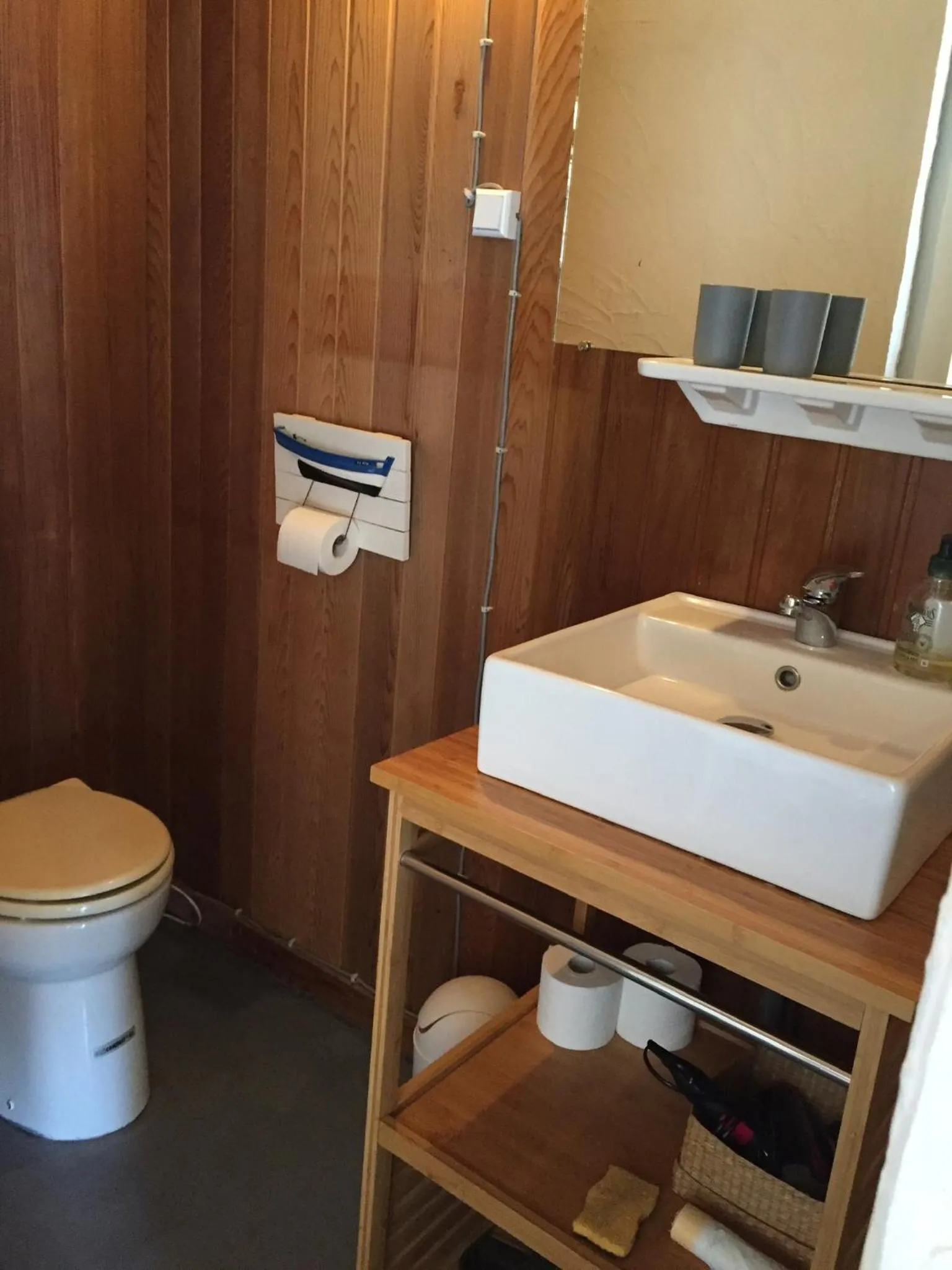 Shower in La Mer & La Dune