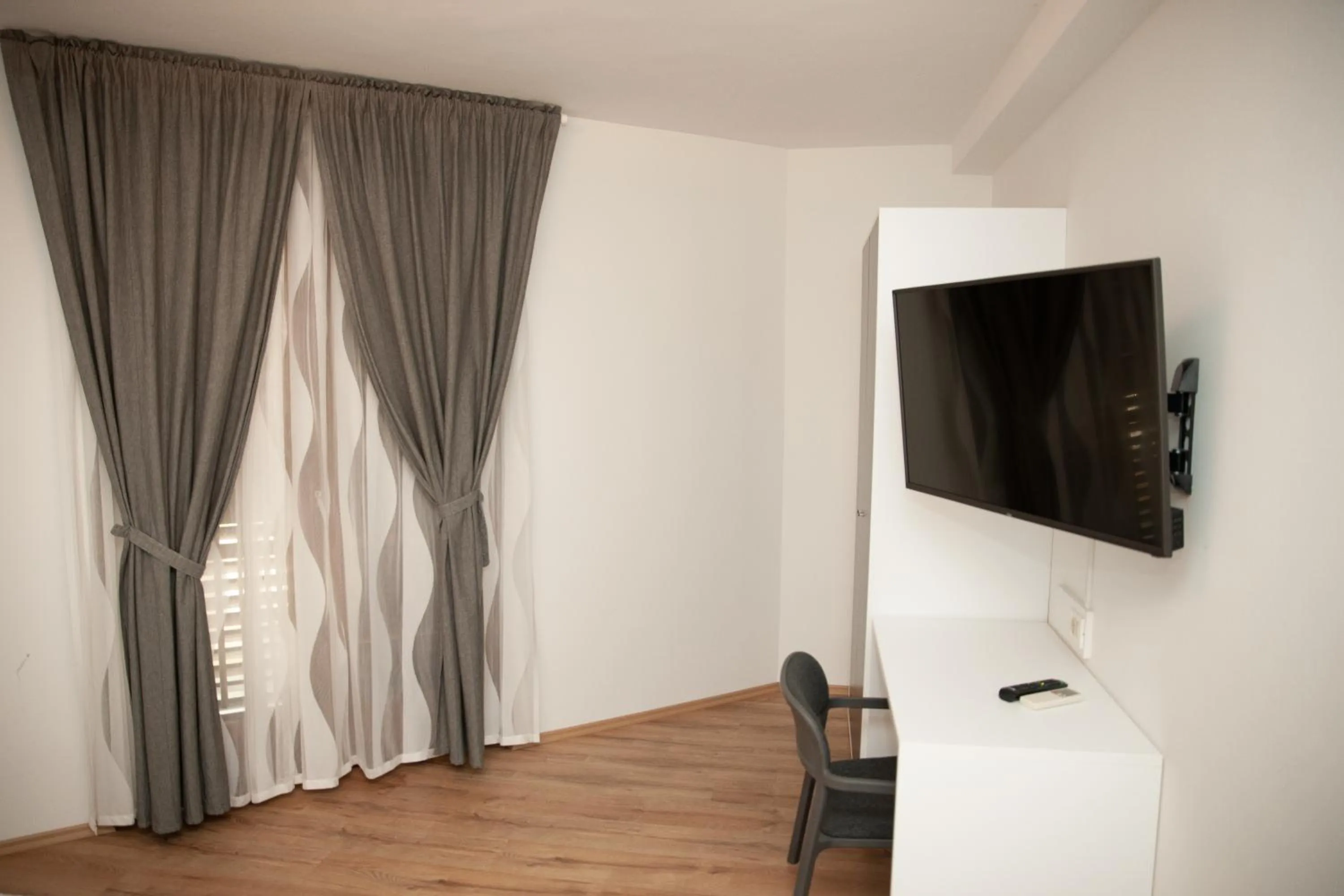 TV and multimedia in Hotel Paquito