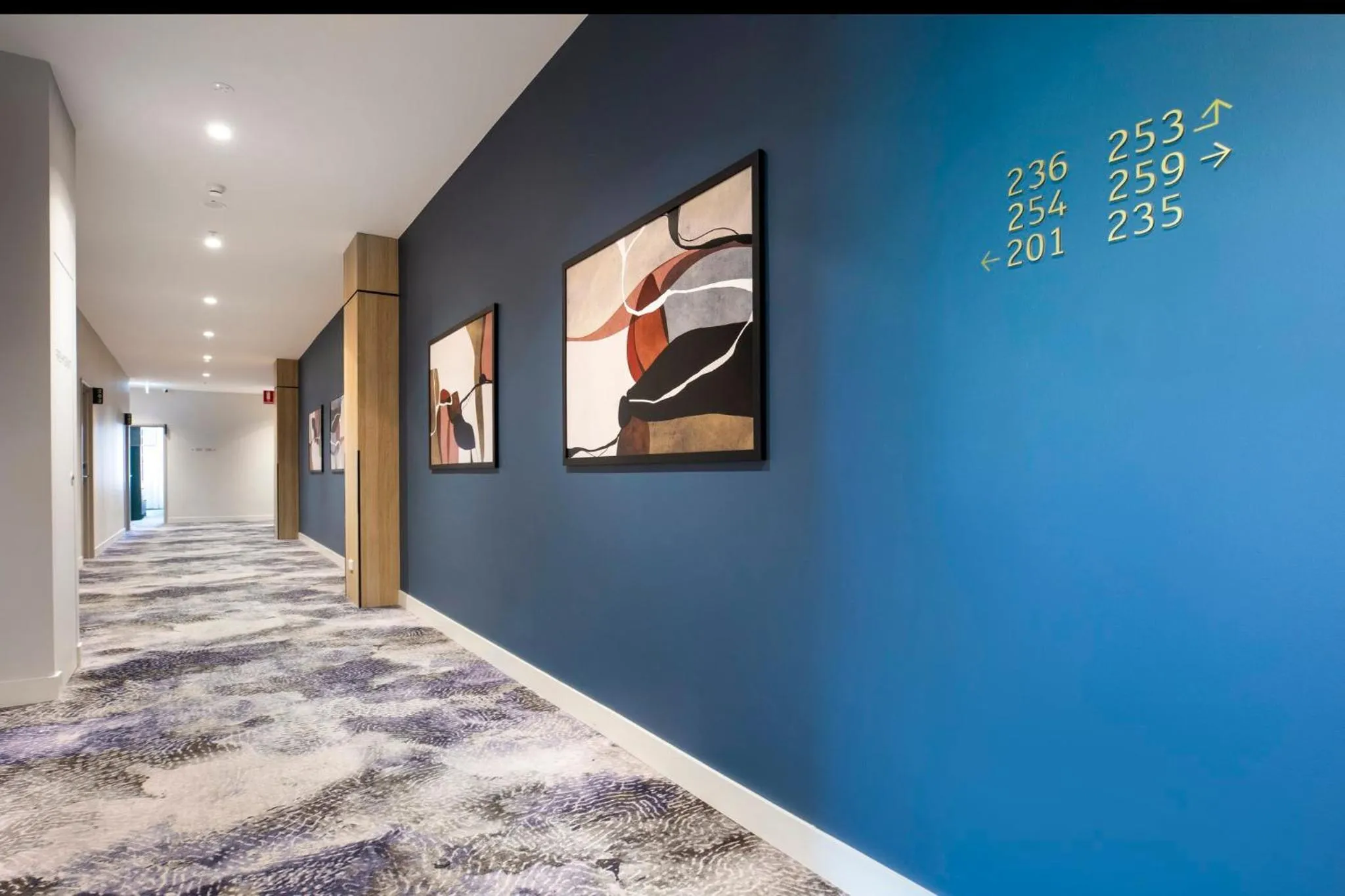 Lobby or reception in Holiday Inn Dandenong by IHG