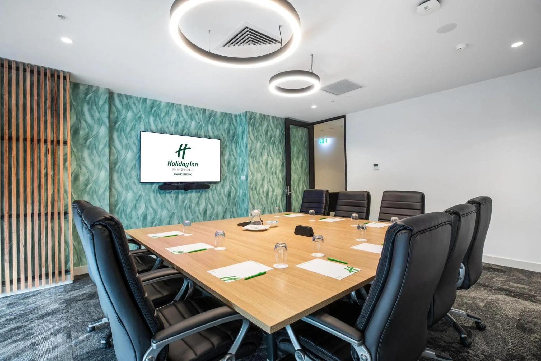 Meeting/conference room in Holiday Inn Dandenong by IHG