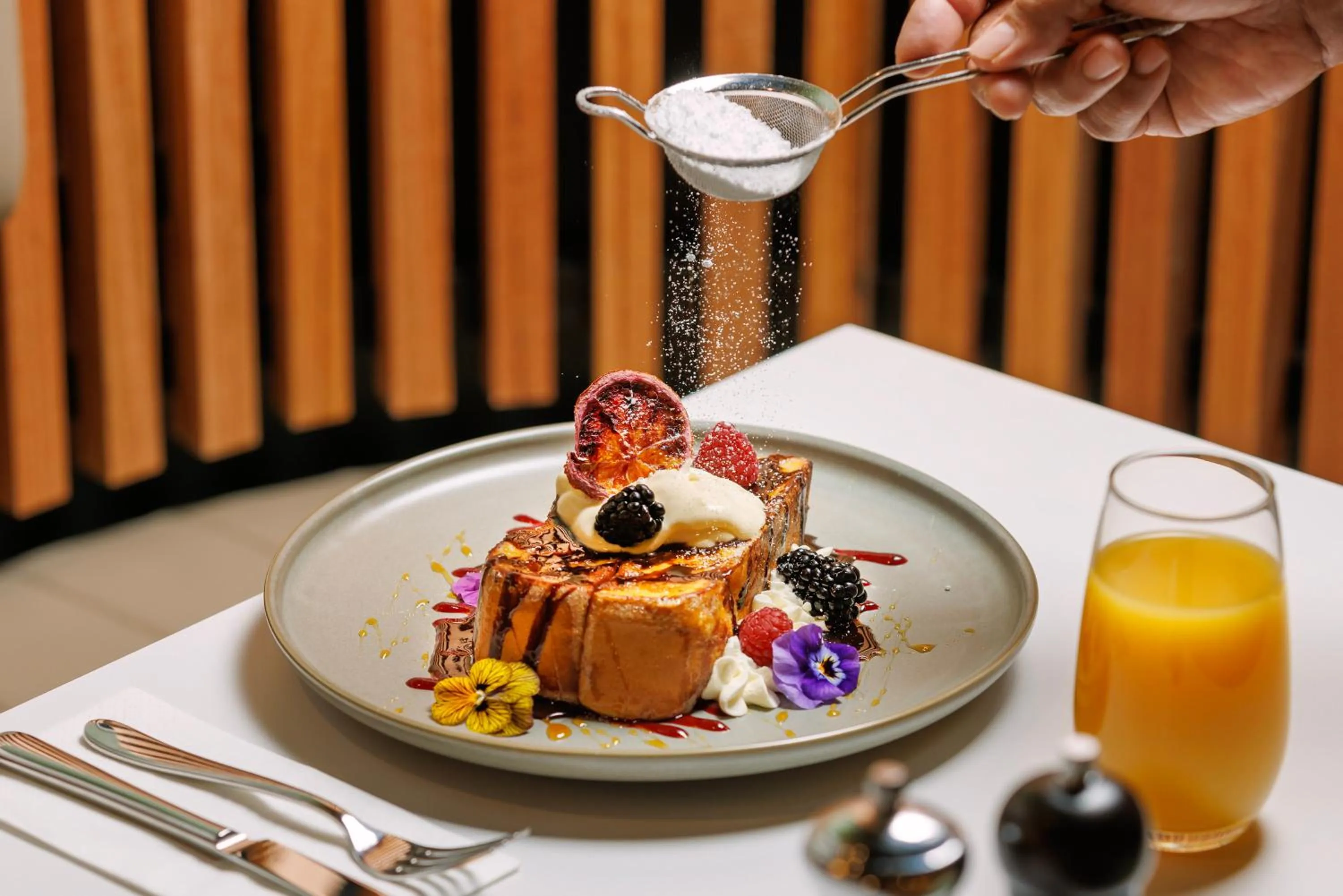 Restaurant/places to eat in Holiday Inn Dandenong by IHG