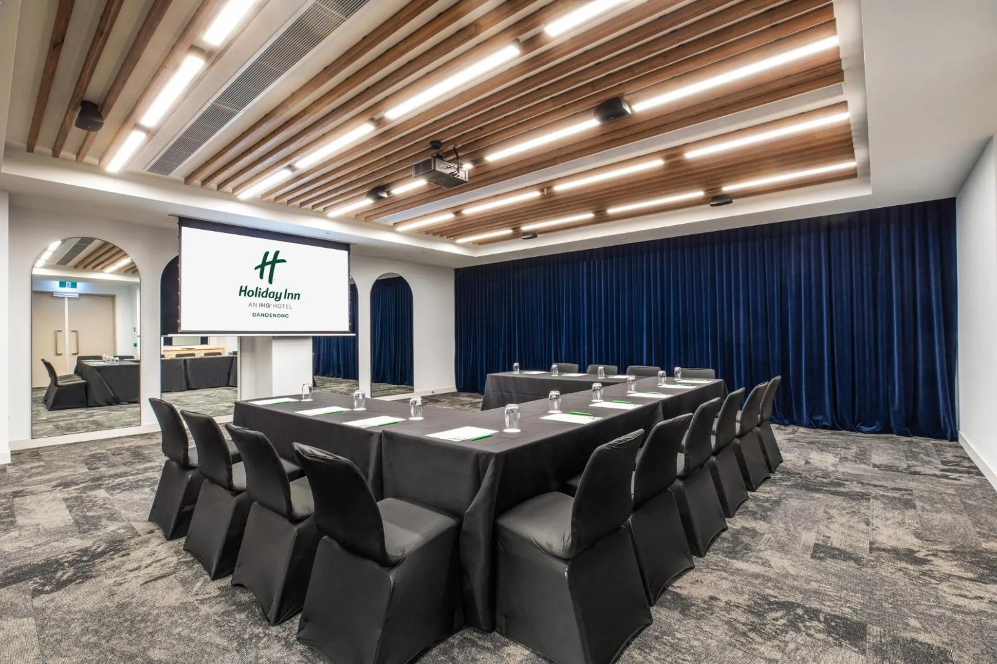 Meeting/conference room in Holiday Inn Dandenong by IHG