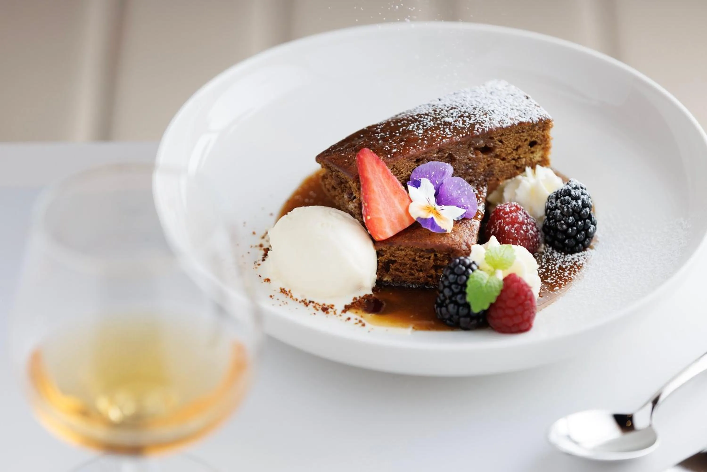 Restaurant/places to eat in Holiday Inn Dandenong by IHG