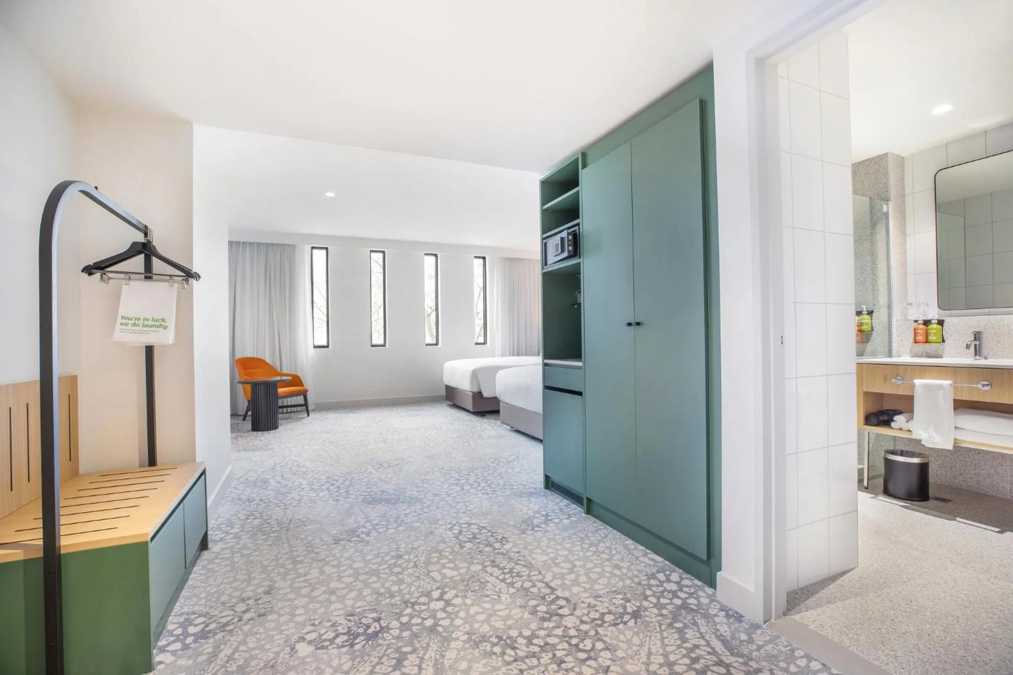 Photo of the whole room, Bed in Holiday Inn Dandenong by IHG