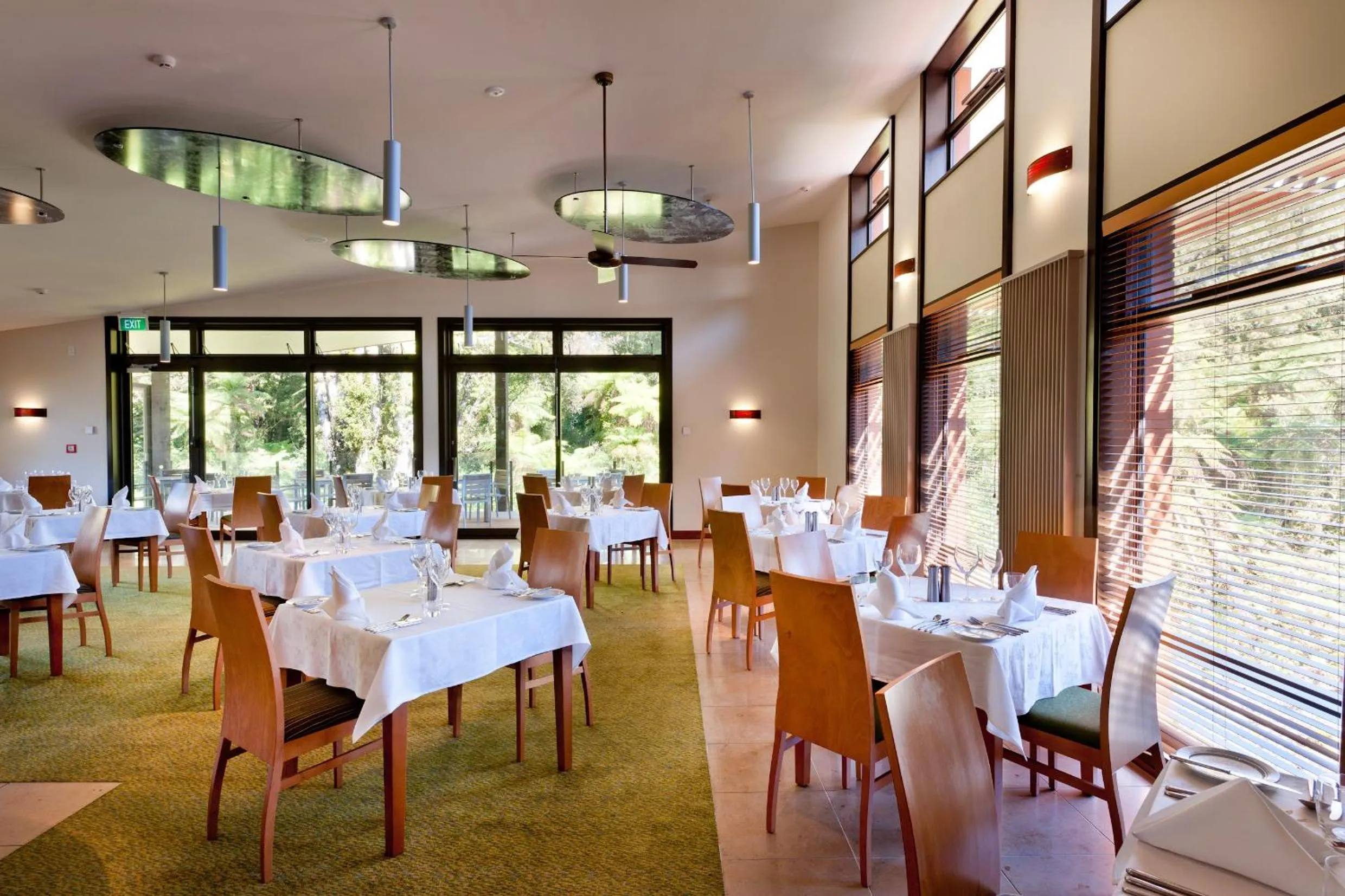 Restaurant/places to eat in Legacy Te Waonui Hotel Franz Josef