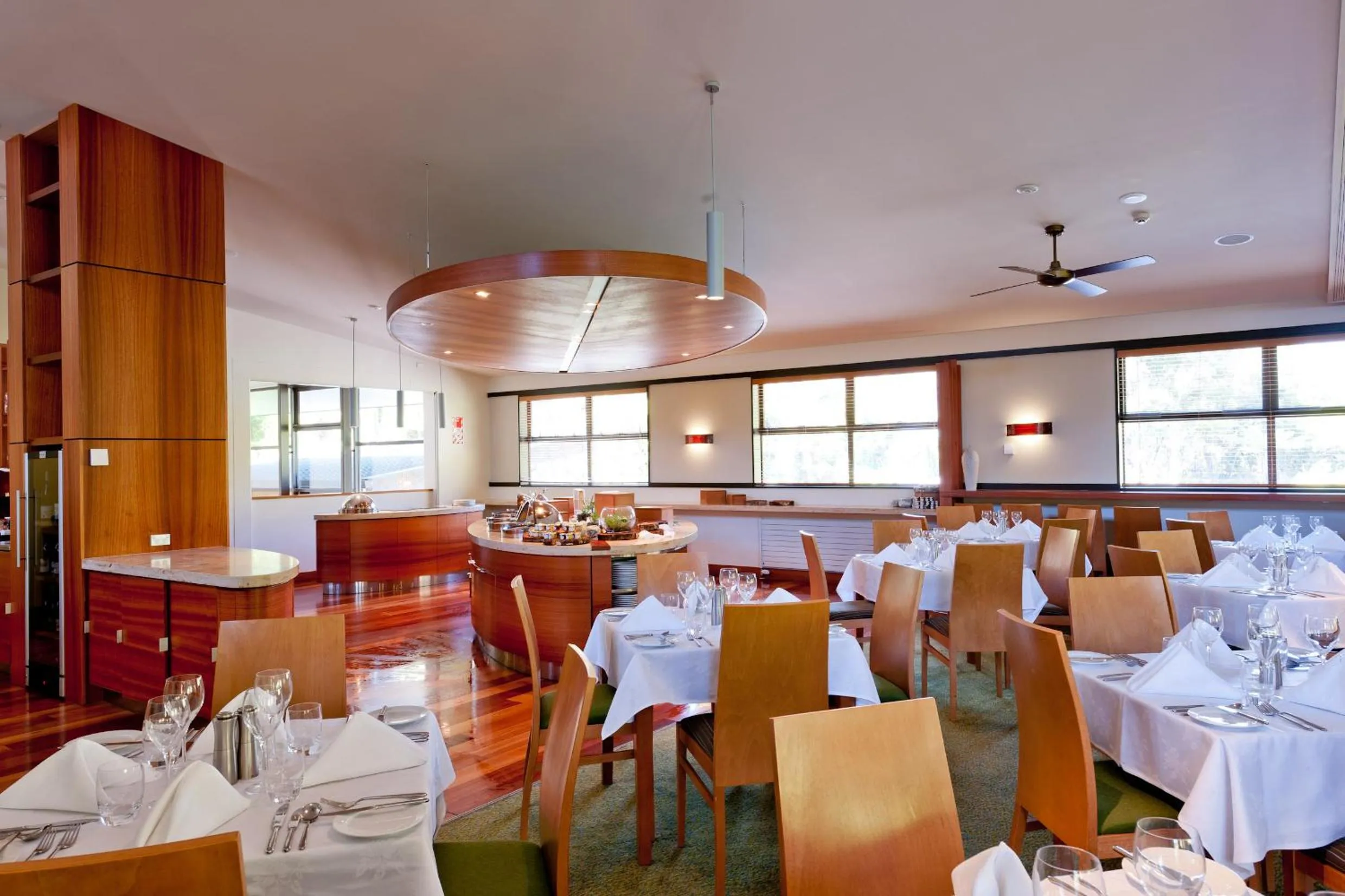 Restaurant/places to eat in Legacy Te Waonui Hotel Franz Josef