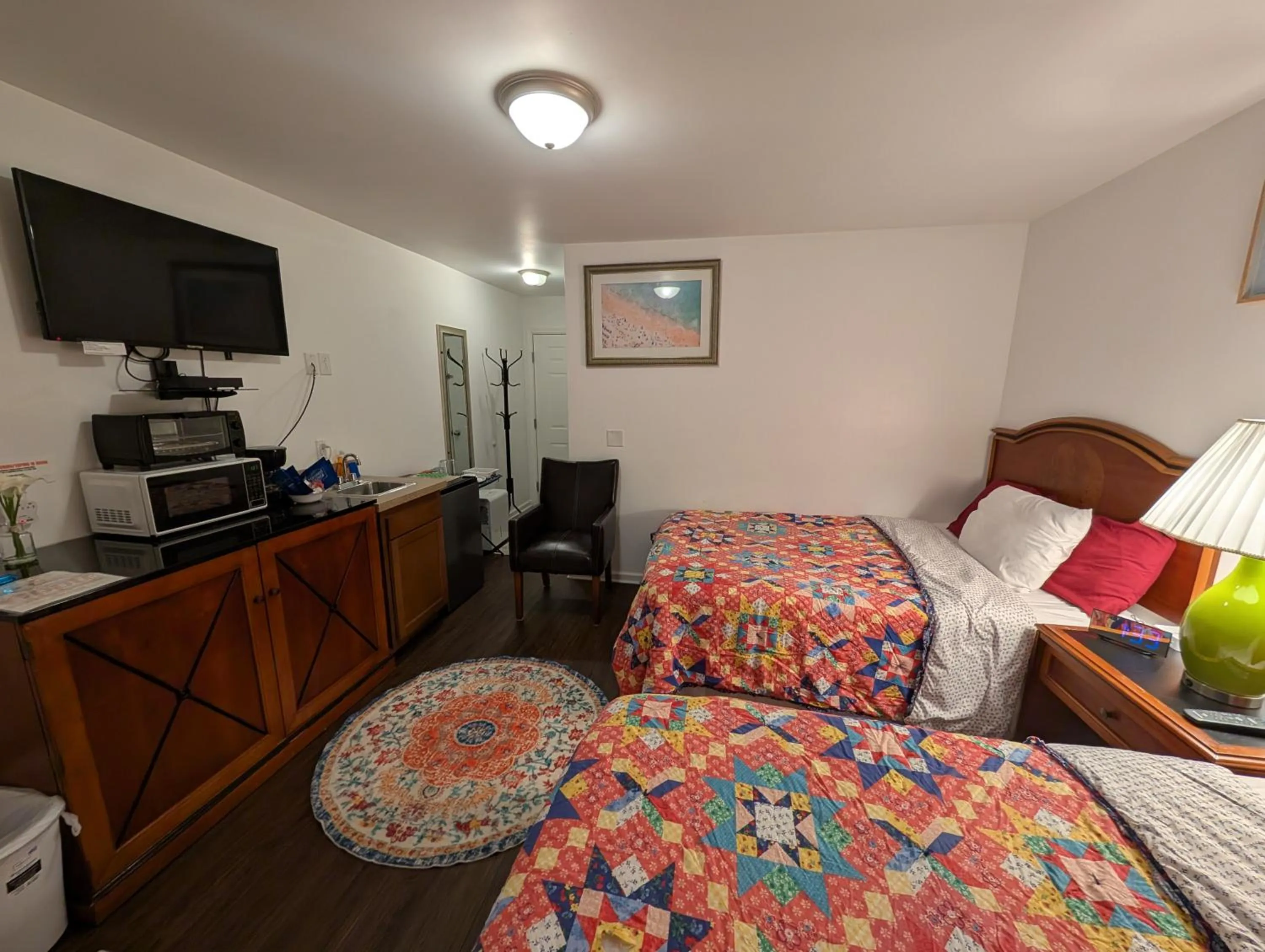 Bed in Apple Inn and Suites Cooperstown Area