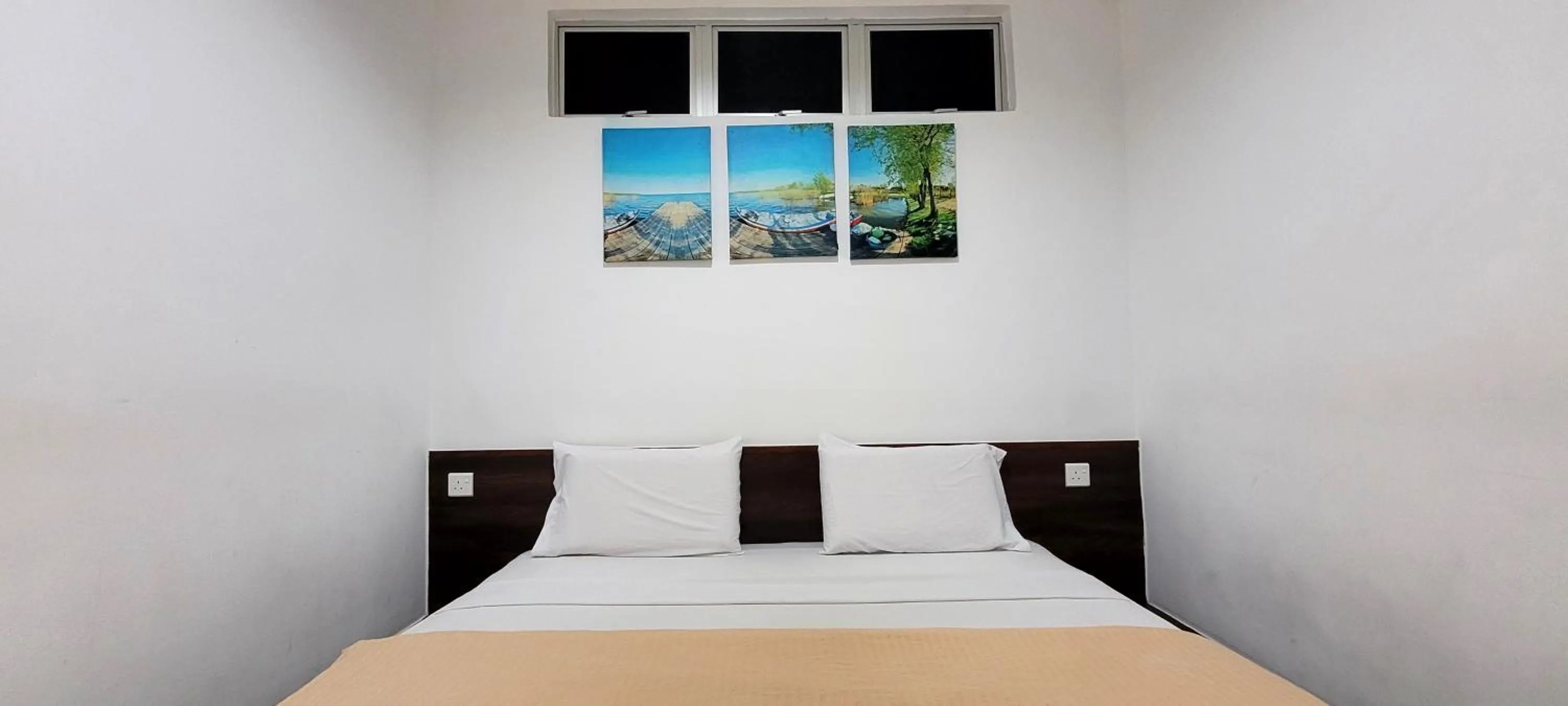 Bedroom, Bed in Api-Api GuestHouse