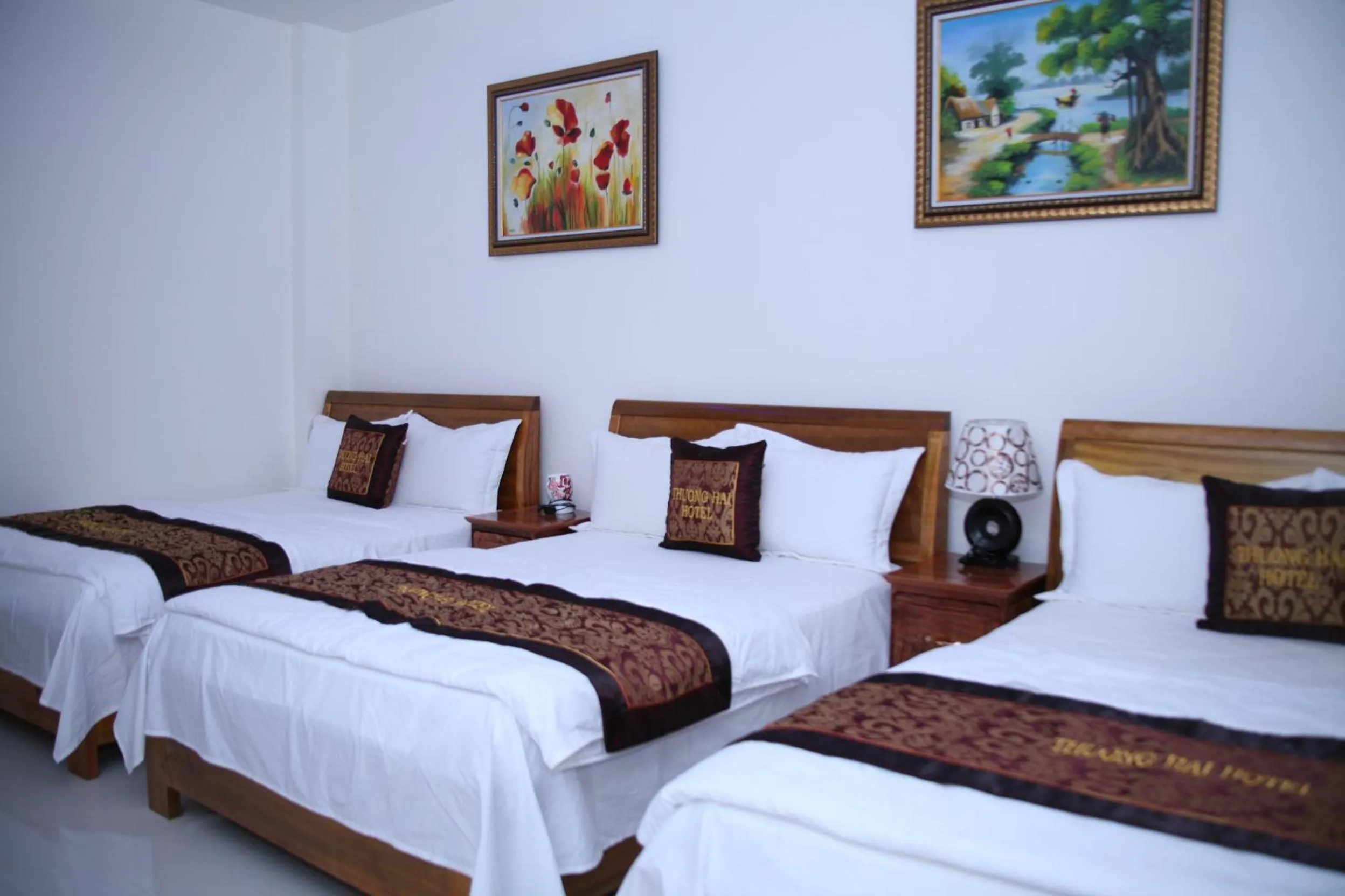 Bed in Thuong Hai Hotel