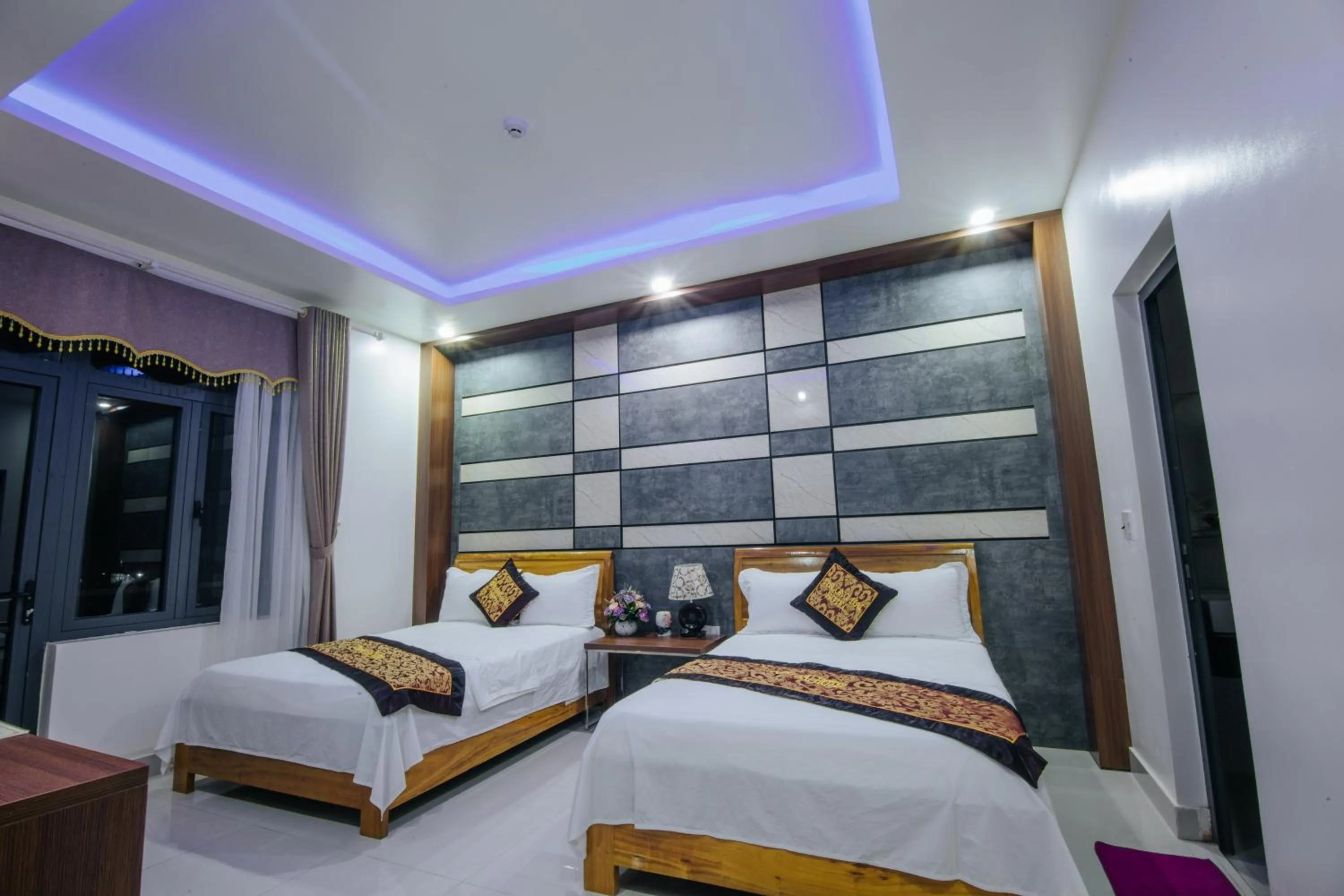 Bed in Thuong Hai Hotel