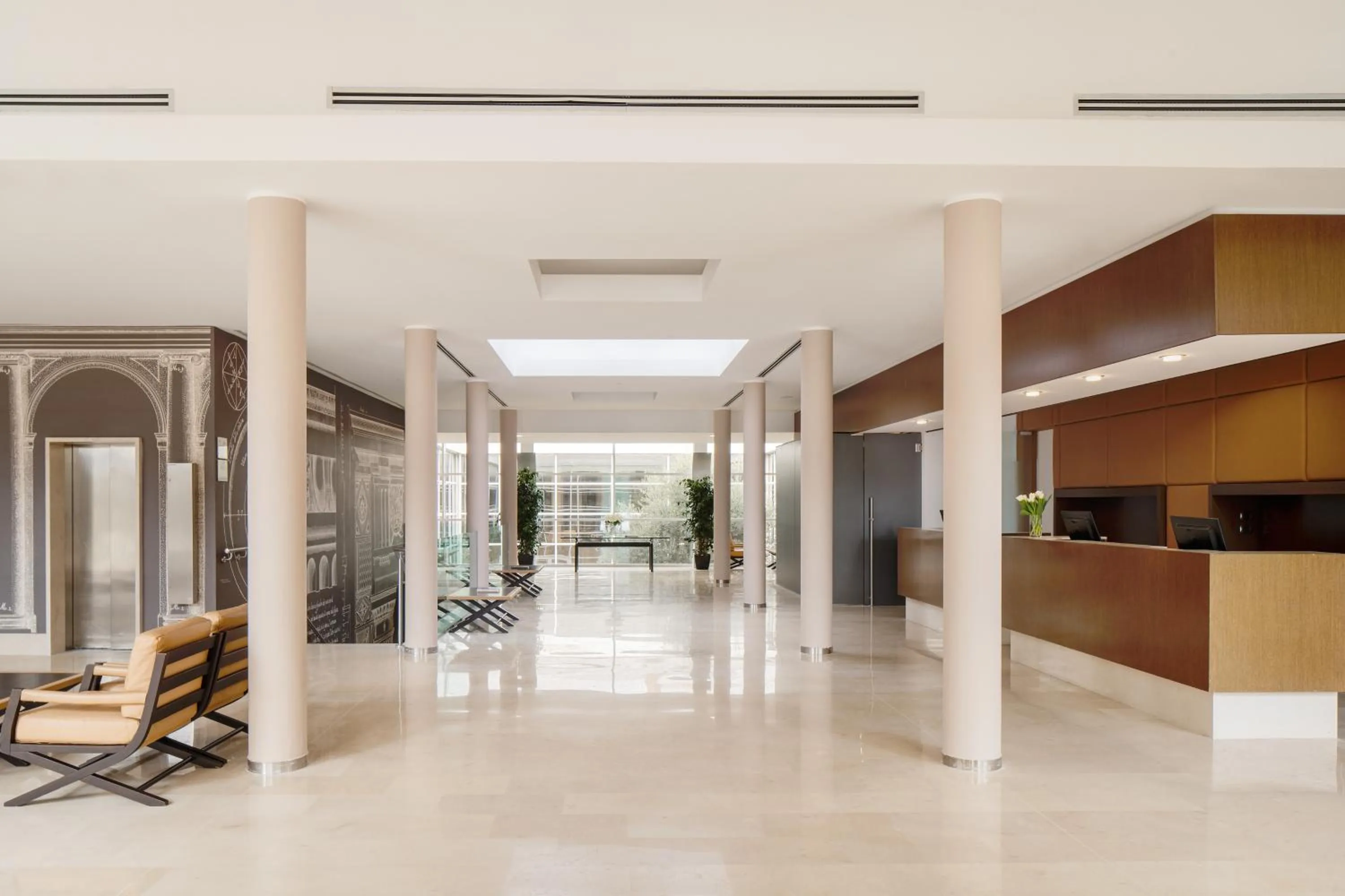 Lobby or reception in UNA Hotels Bologna San Lazzaro