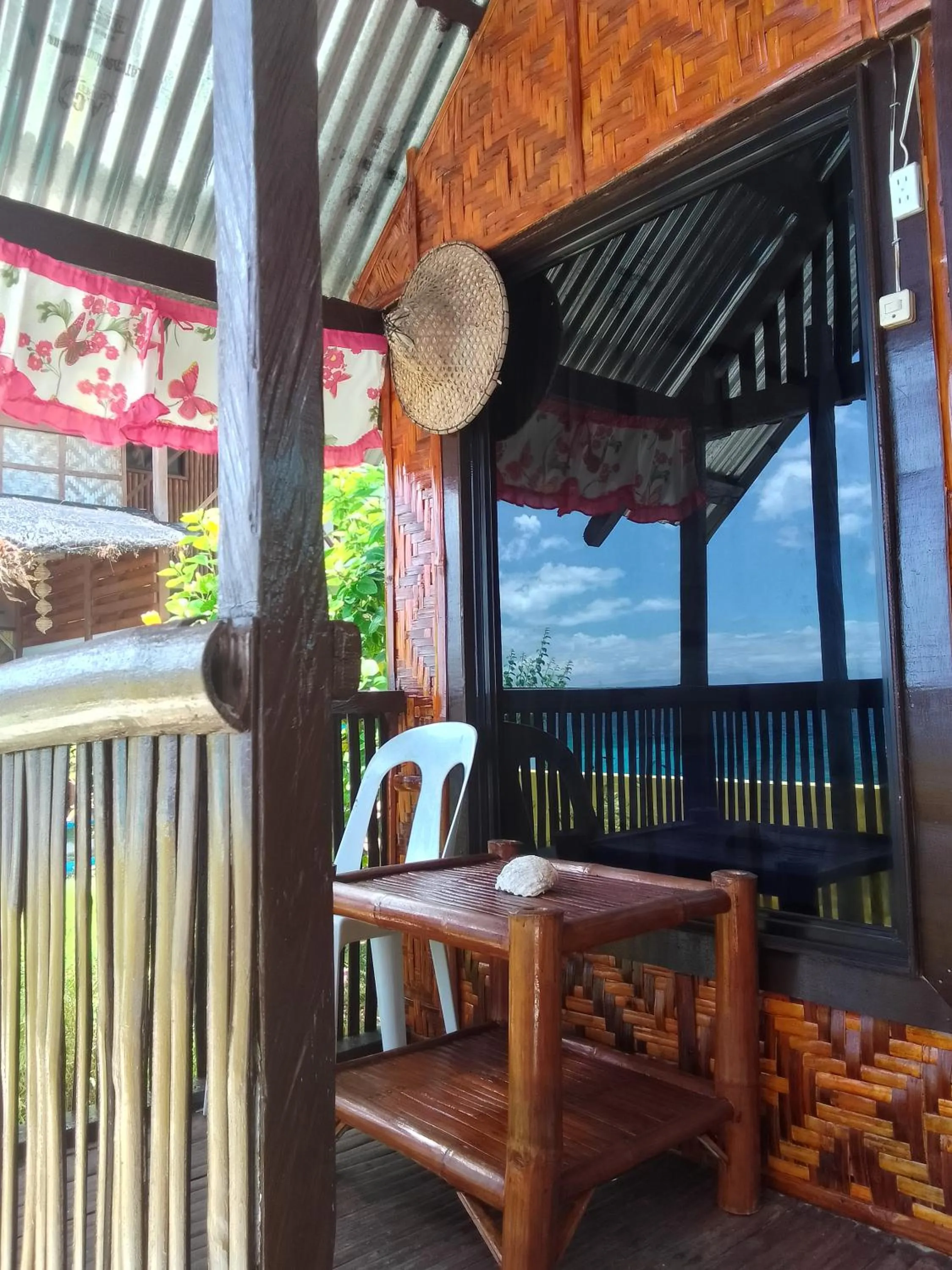 MLK Bamboo Beachhouse