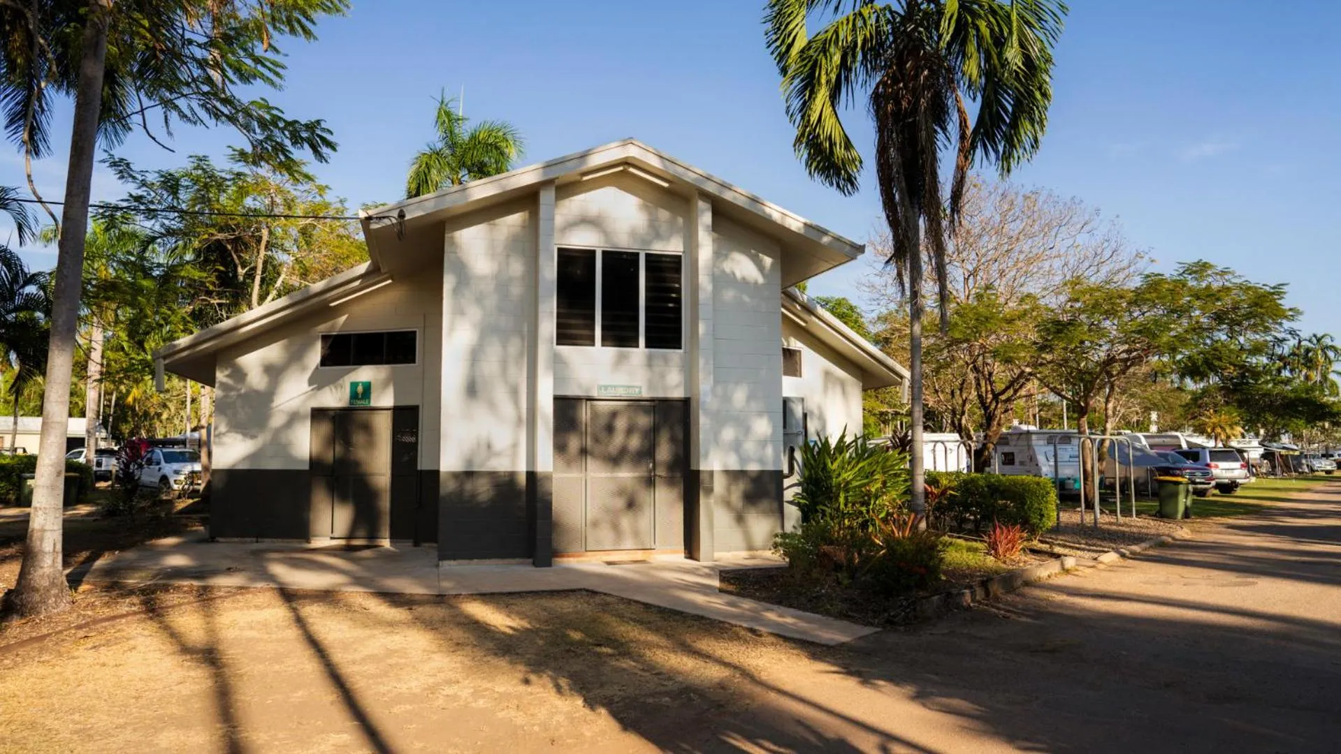 Property building in Darwin FreeSpirit Resort
