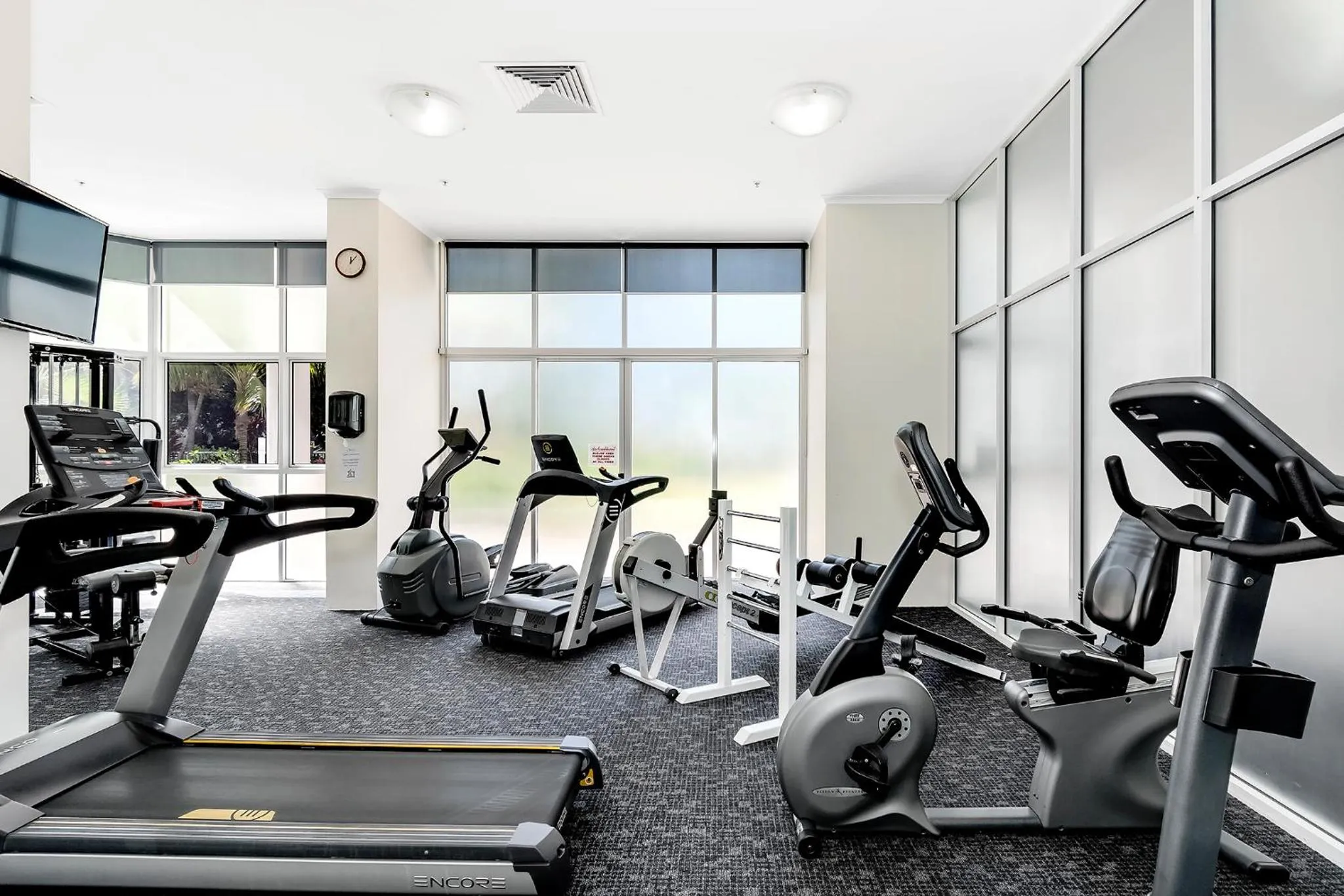 Fitness centre/facilities in Oscar On Main Beach Resort