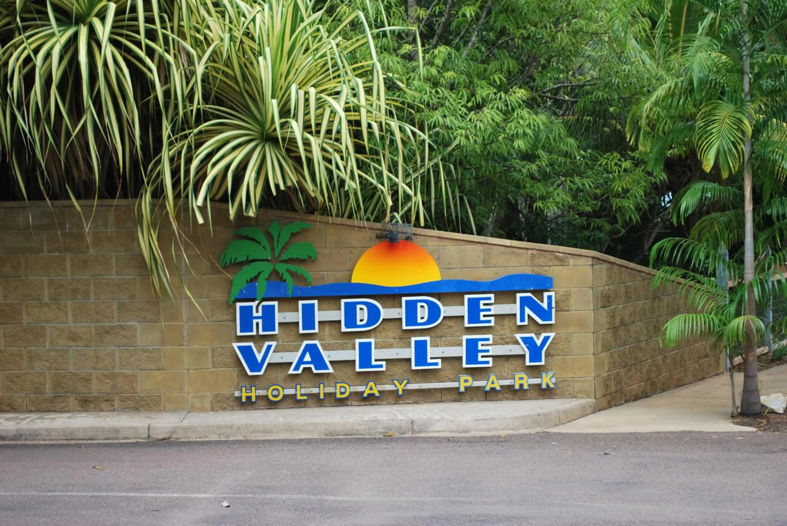 Day in Hidden Valley Holiday Park Darwin