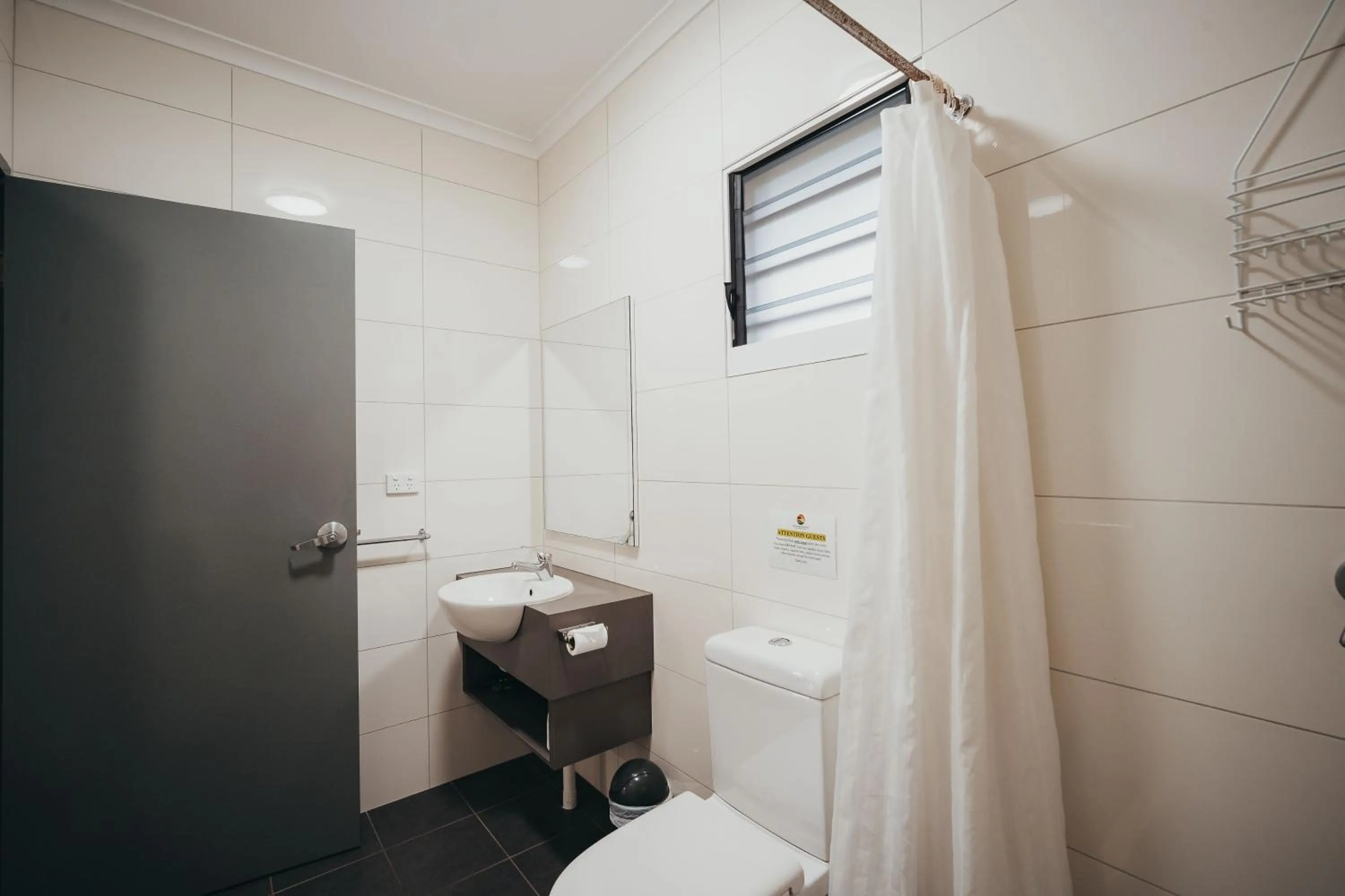 Bathroom in Hidden Valley Holiday Park Darwin