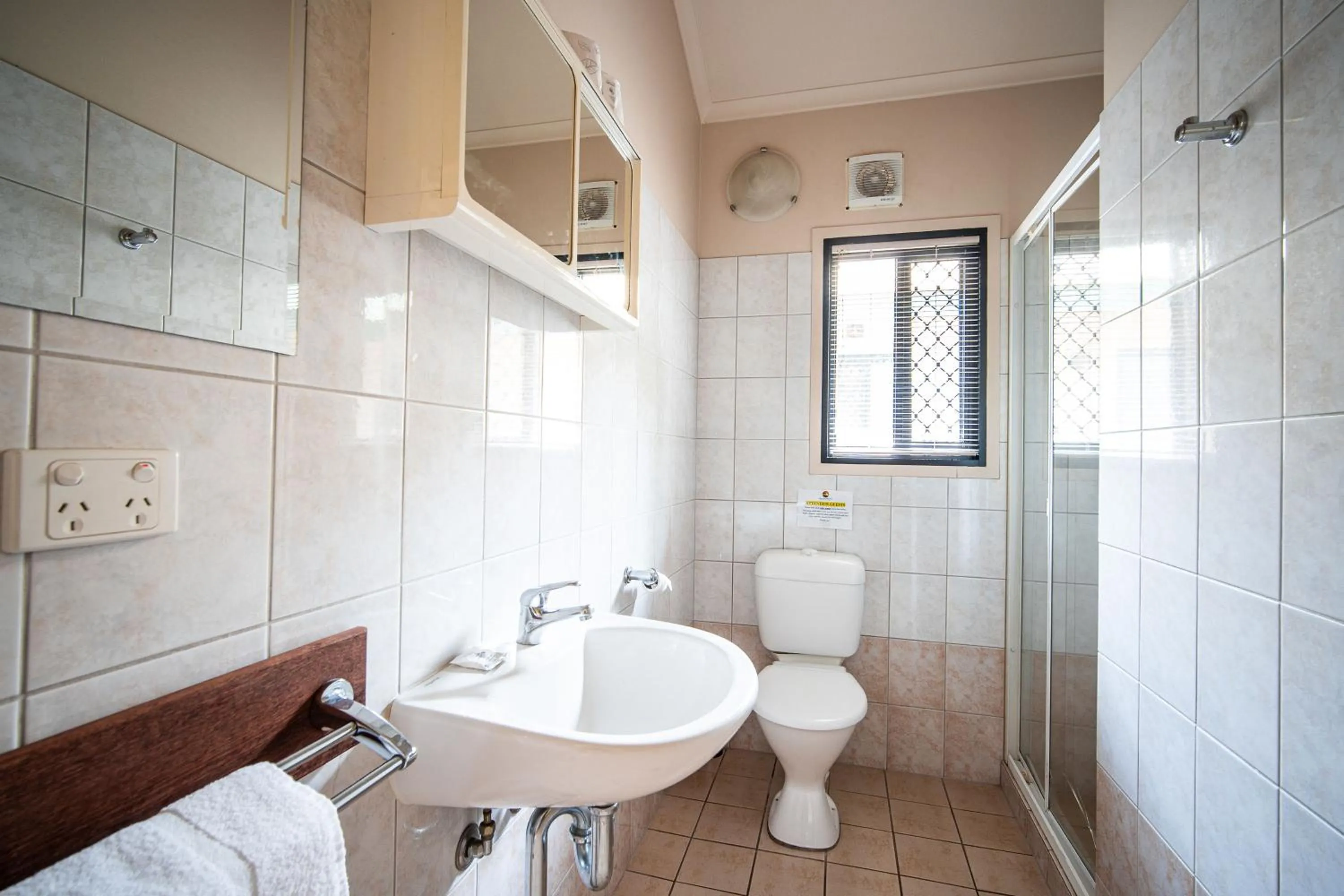 Toilet in Hidden Valley Holiday Park Darwin