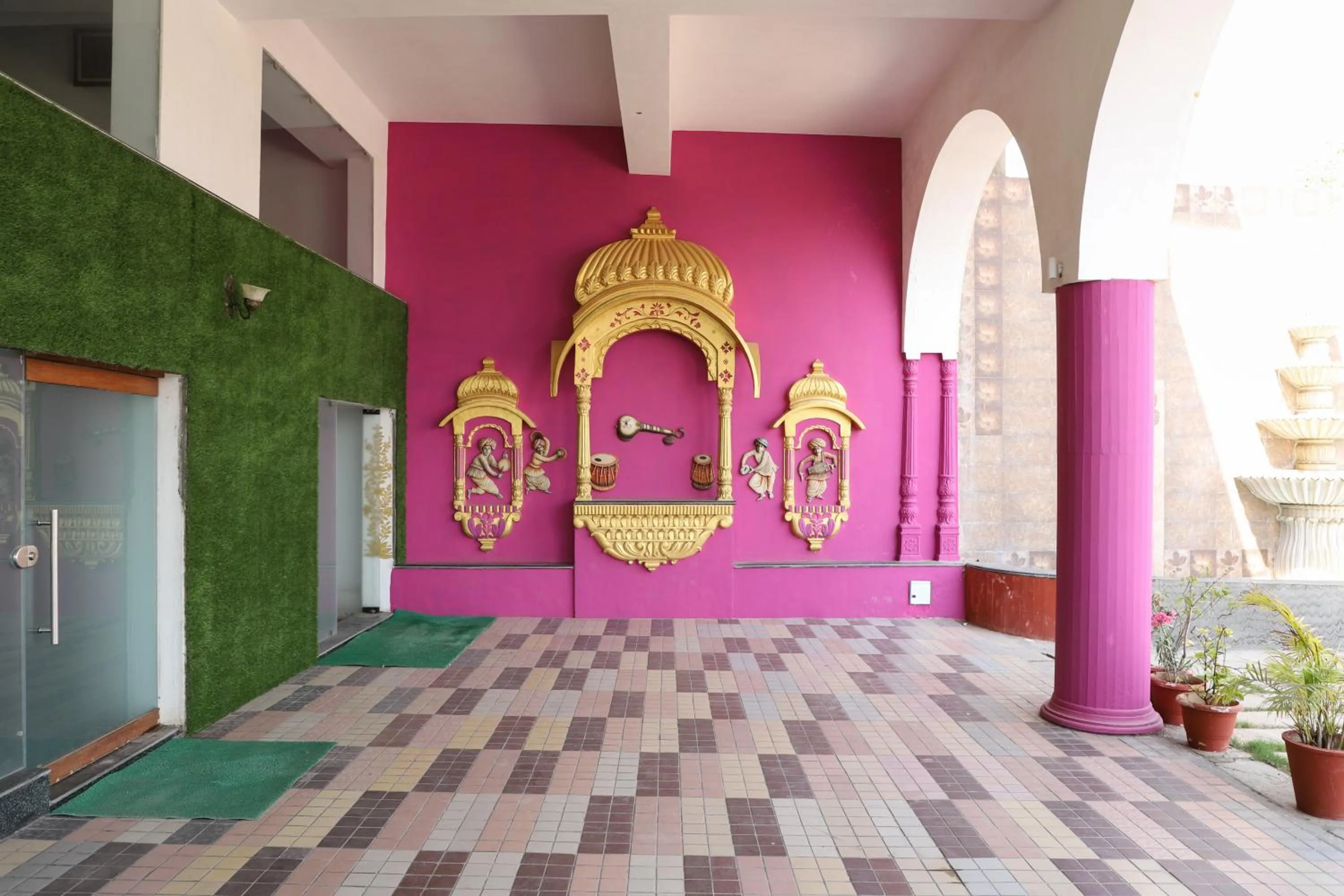 Decorative detail in Regenta Central Mewargarh, Near Biological park