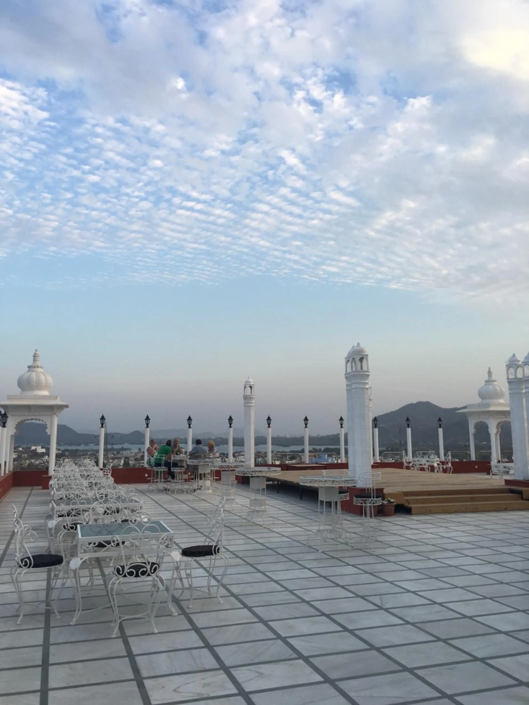 Restaurant/places to eat in Regenta Central Mewargarh, Near Biological park