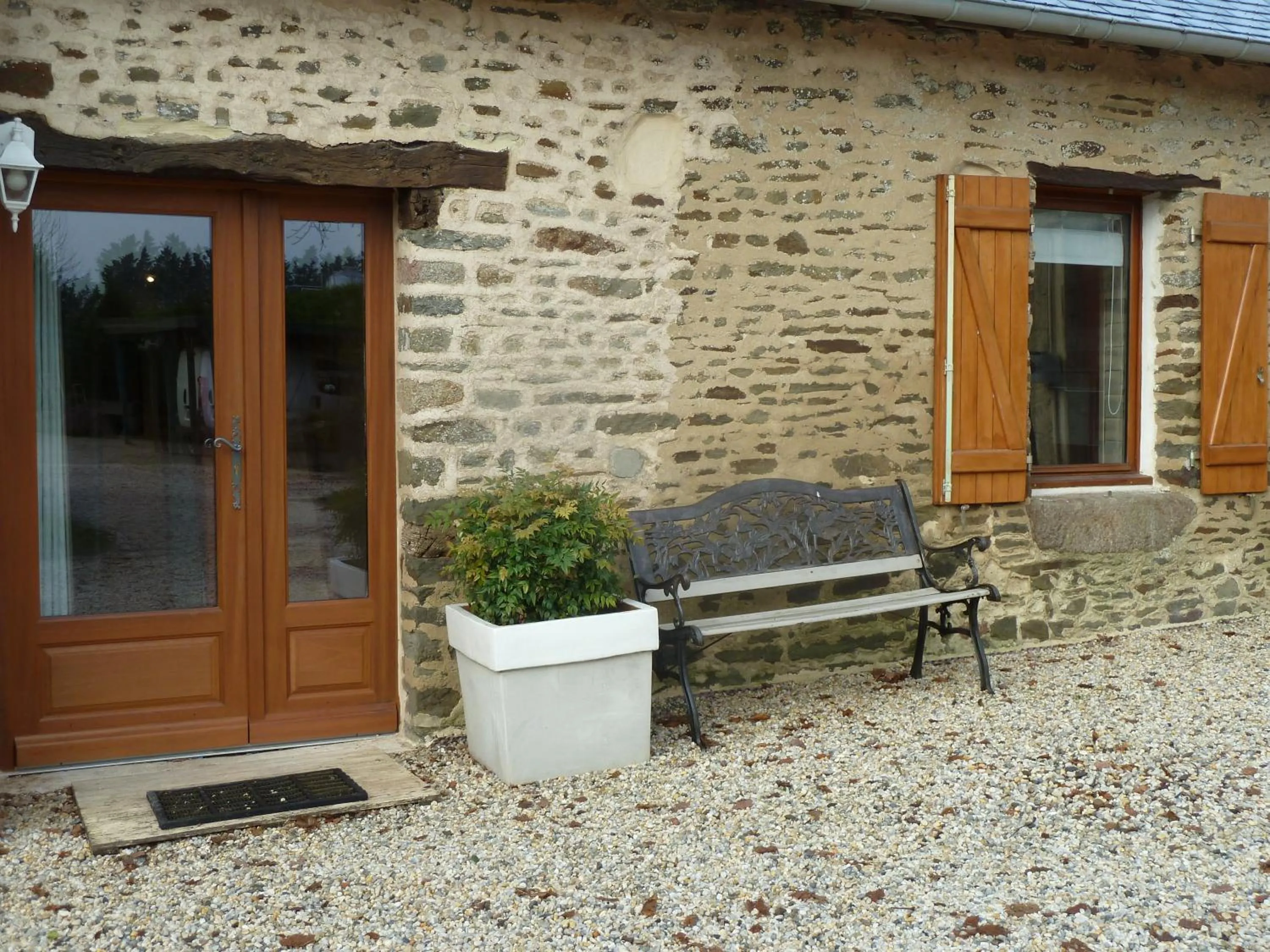 Facade/entrance in Les Bruyères du Mont