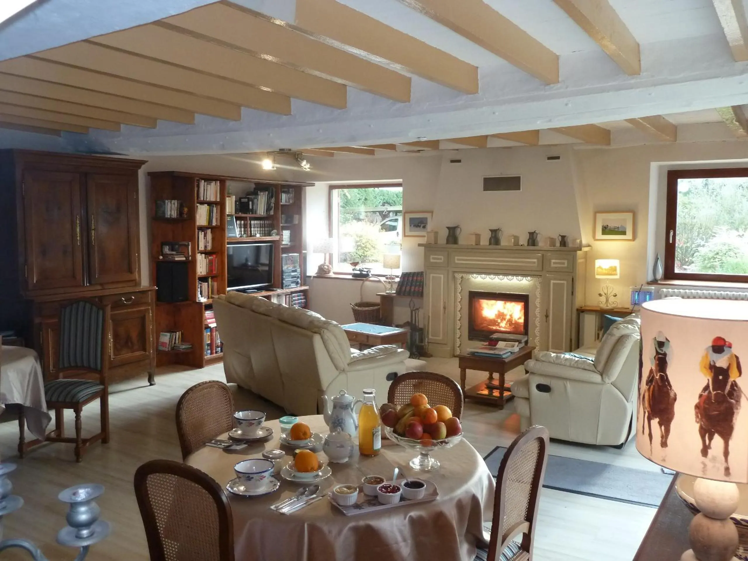 Lounge or bar in Les Bruyères du Mont