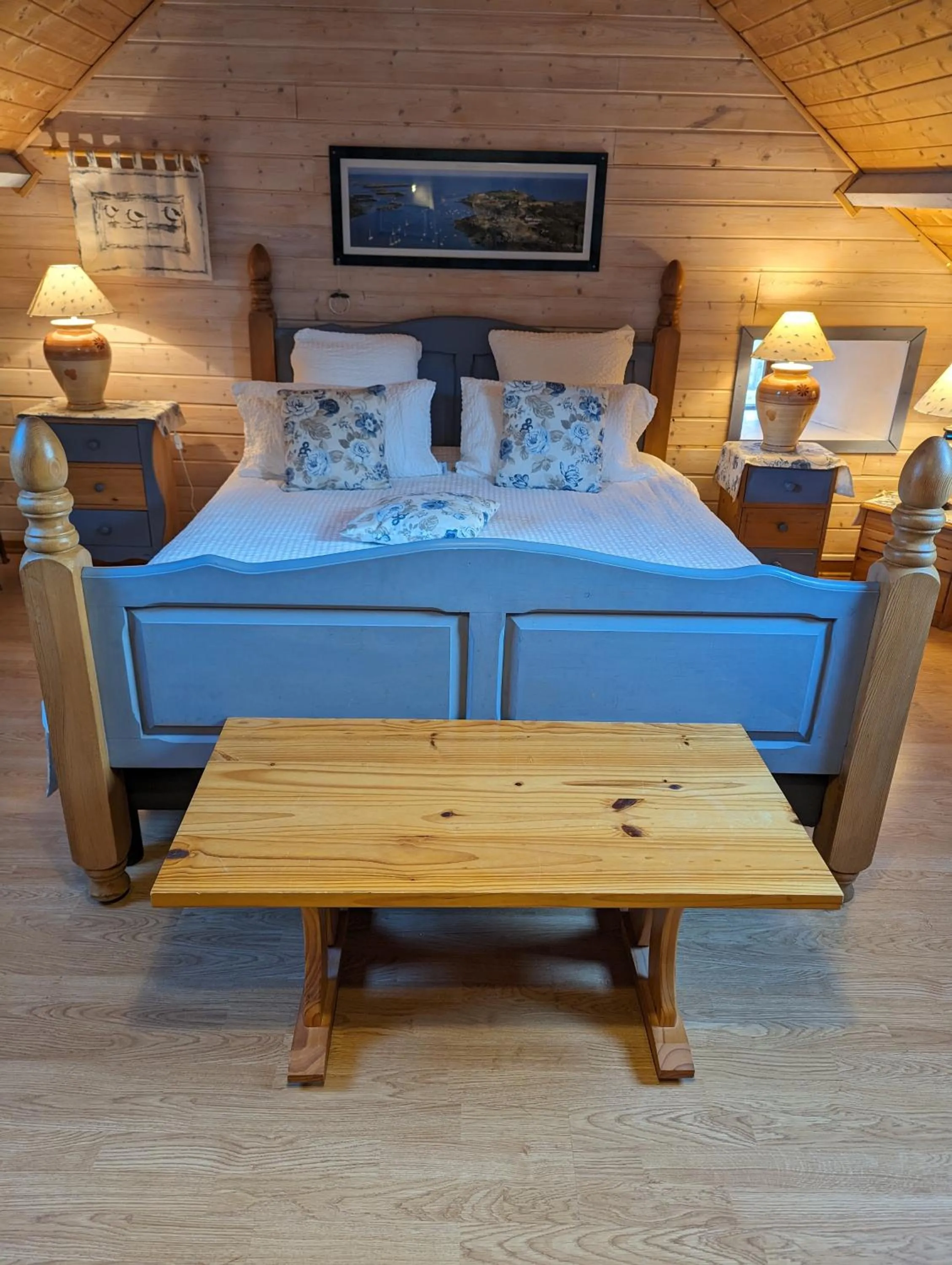 Photo of the whole room, Bed in Les Bruyères du Mont