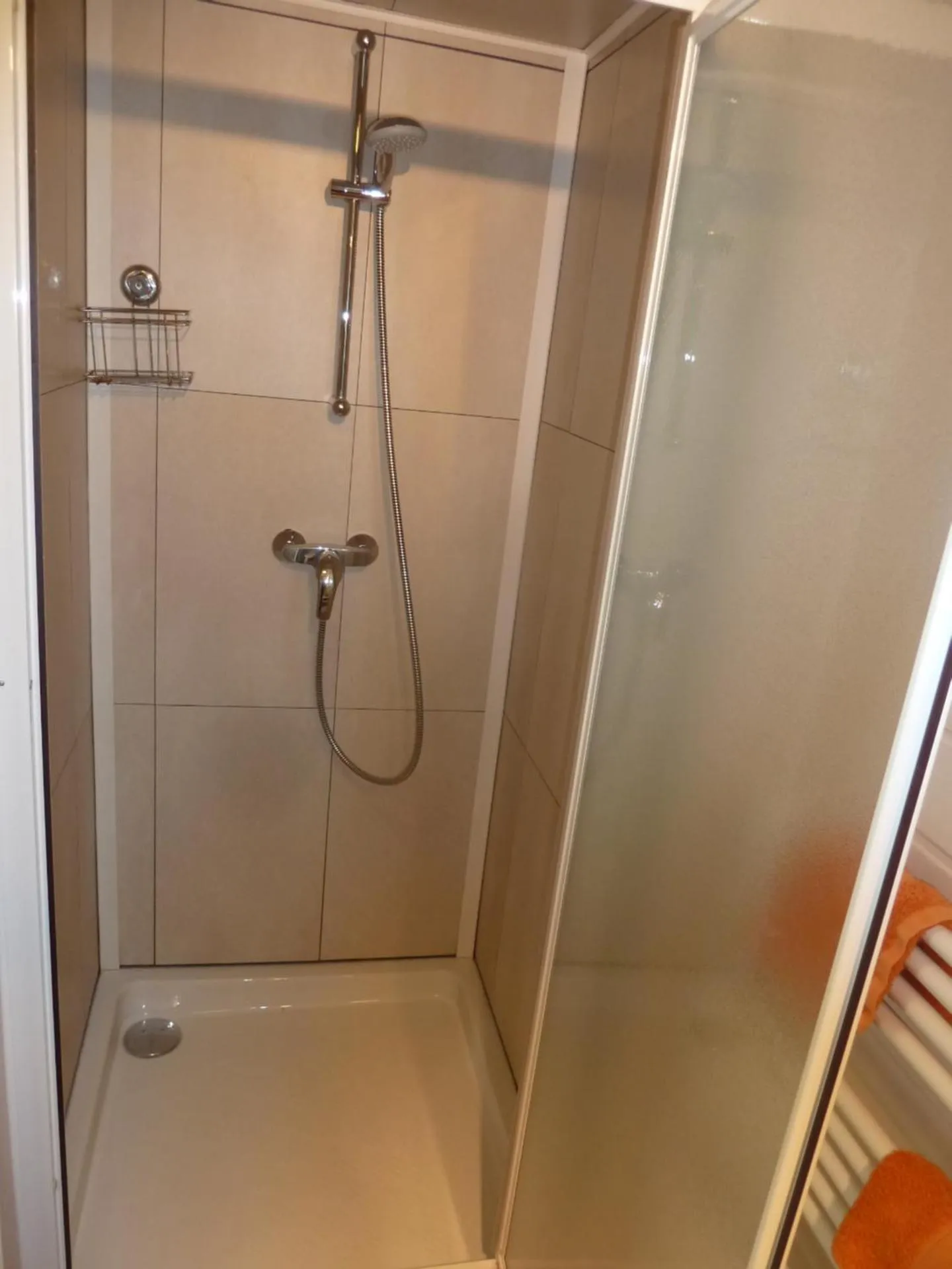 Shower in Les Bruyères du Mont