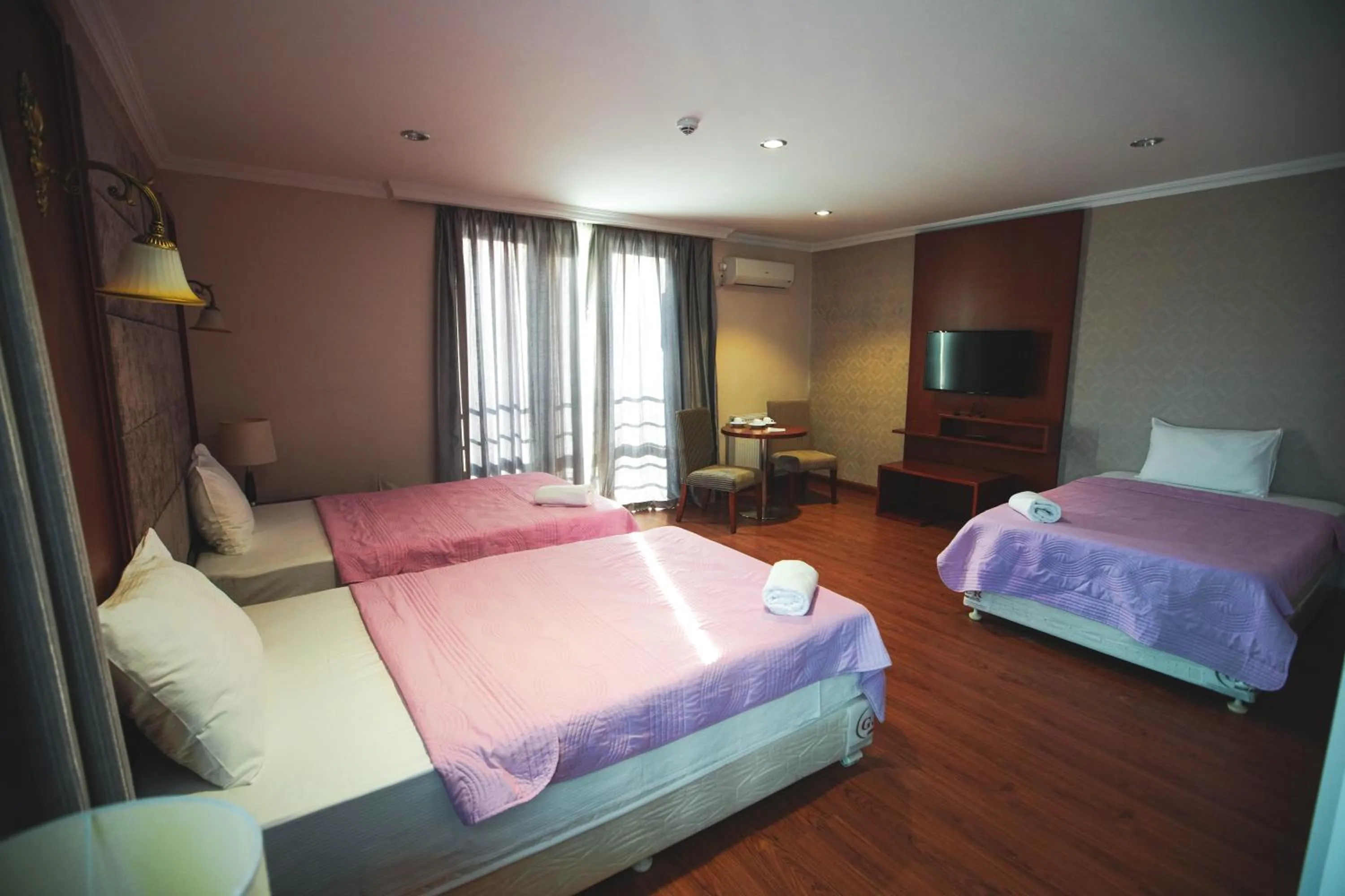 Bed in Hotel Park Green