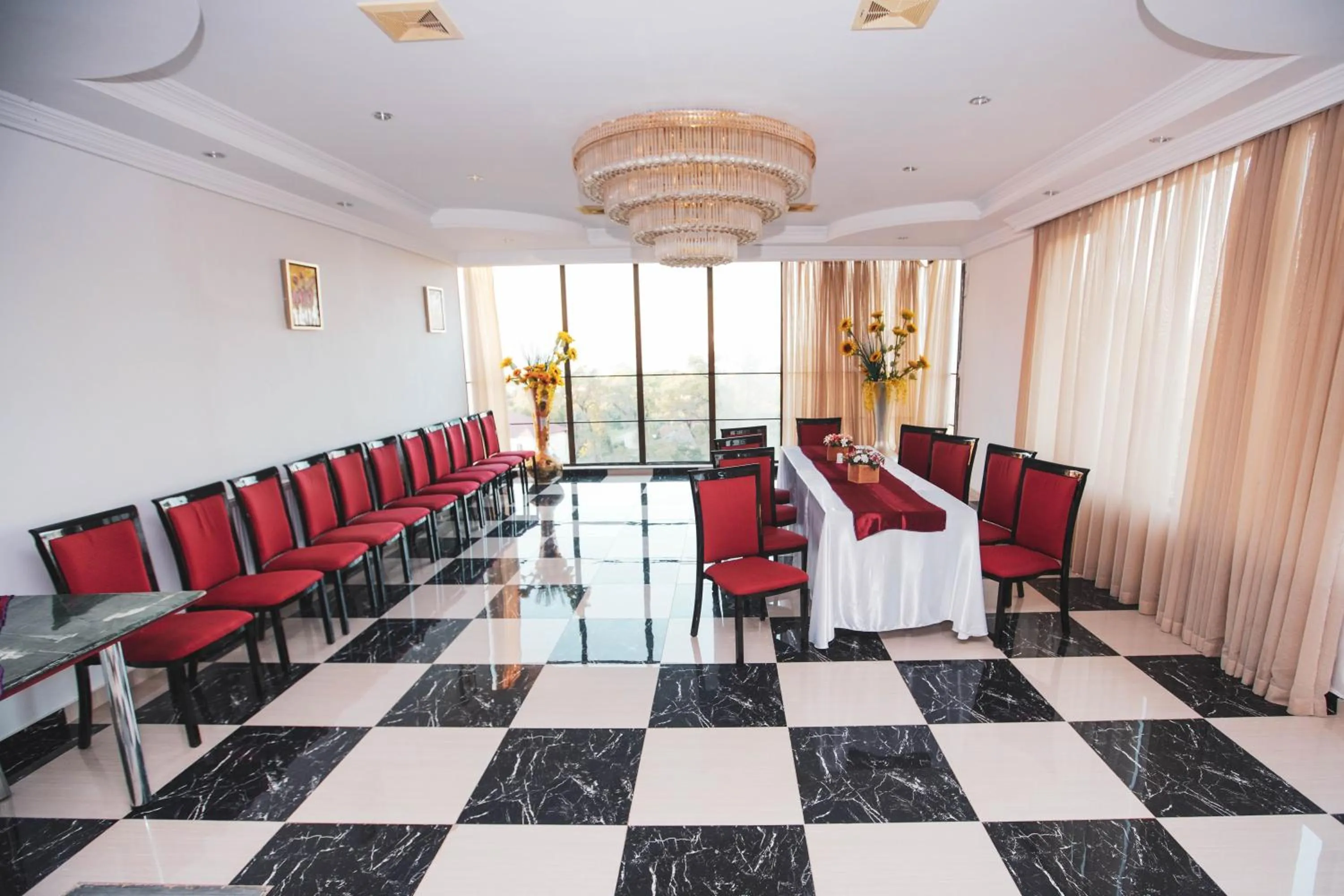 Property building in Hotel Park Green