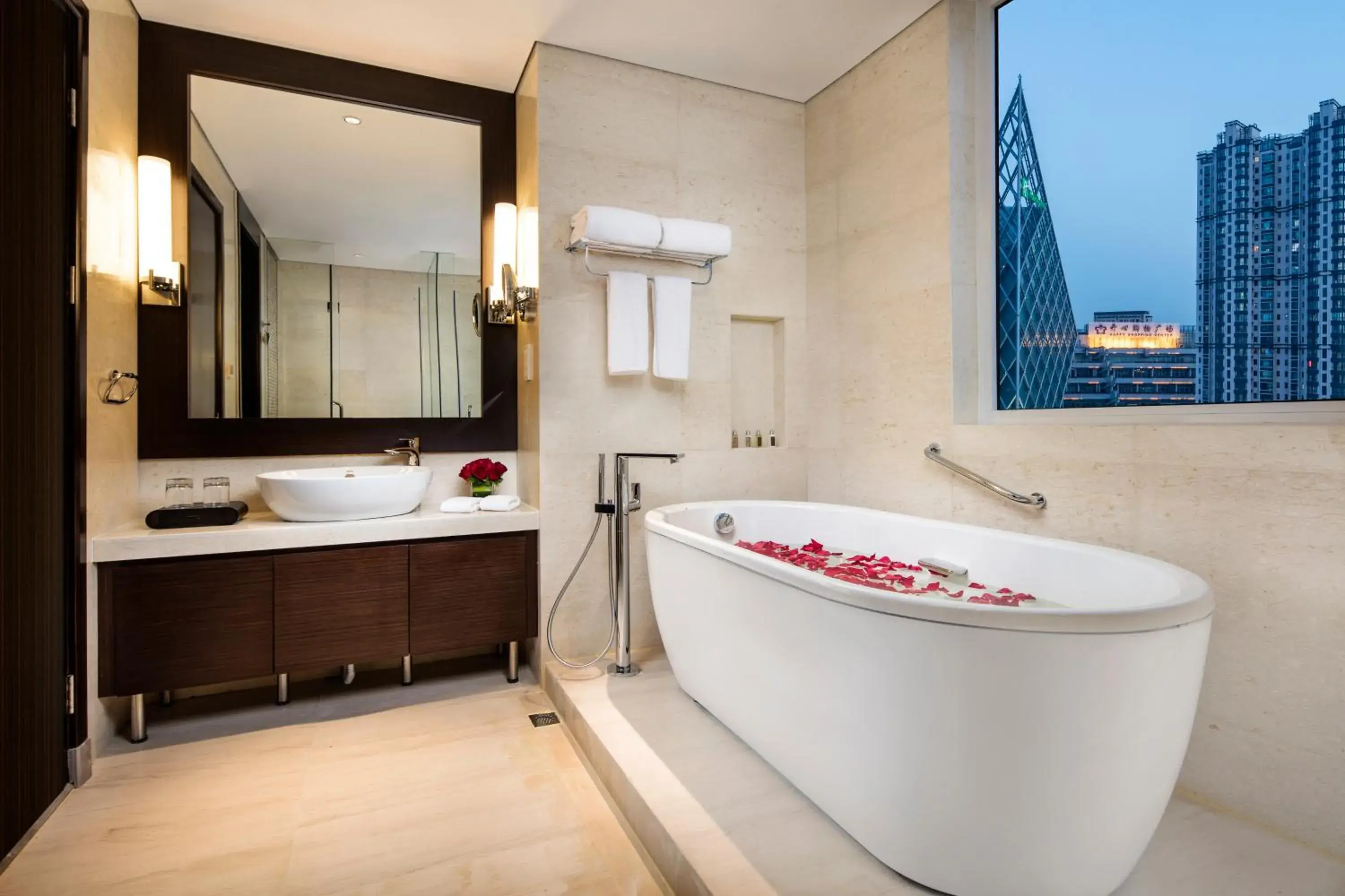 Studio Deluxe with 1 breakfast in Ascott TEDA MSD Tianjin Studio Deluxe with 1 breakfast in Ascott TEDA MSD Tianjin