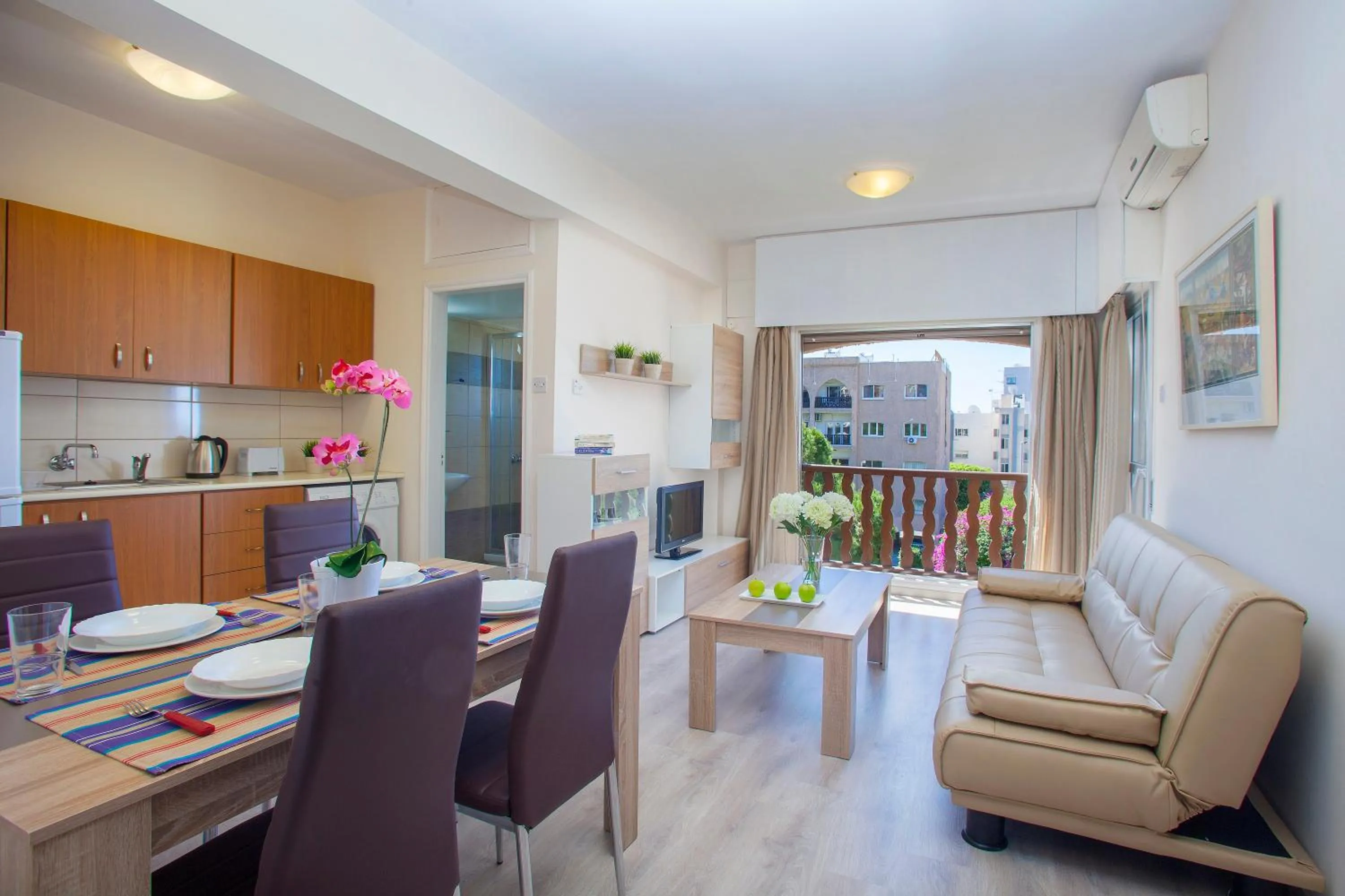 Kitchen or kitchenette in Castle Holiday Apartments