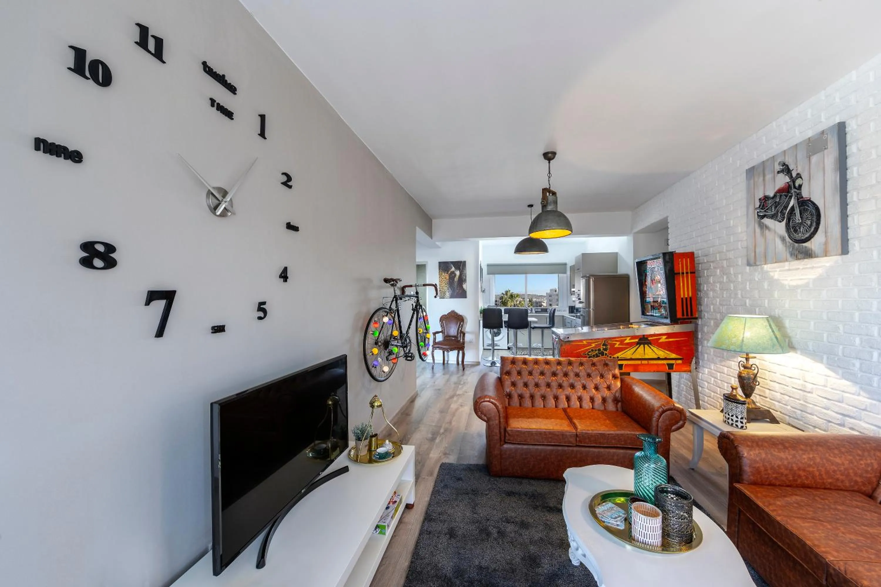 TV and multimedia in Castle Holiday Apartments