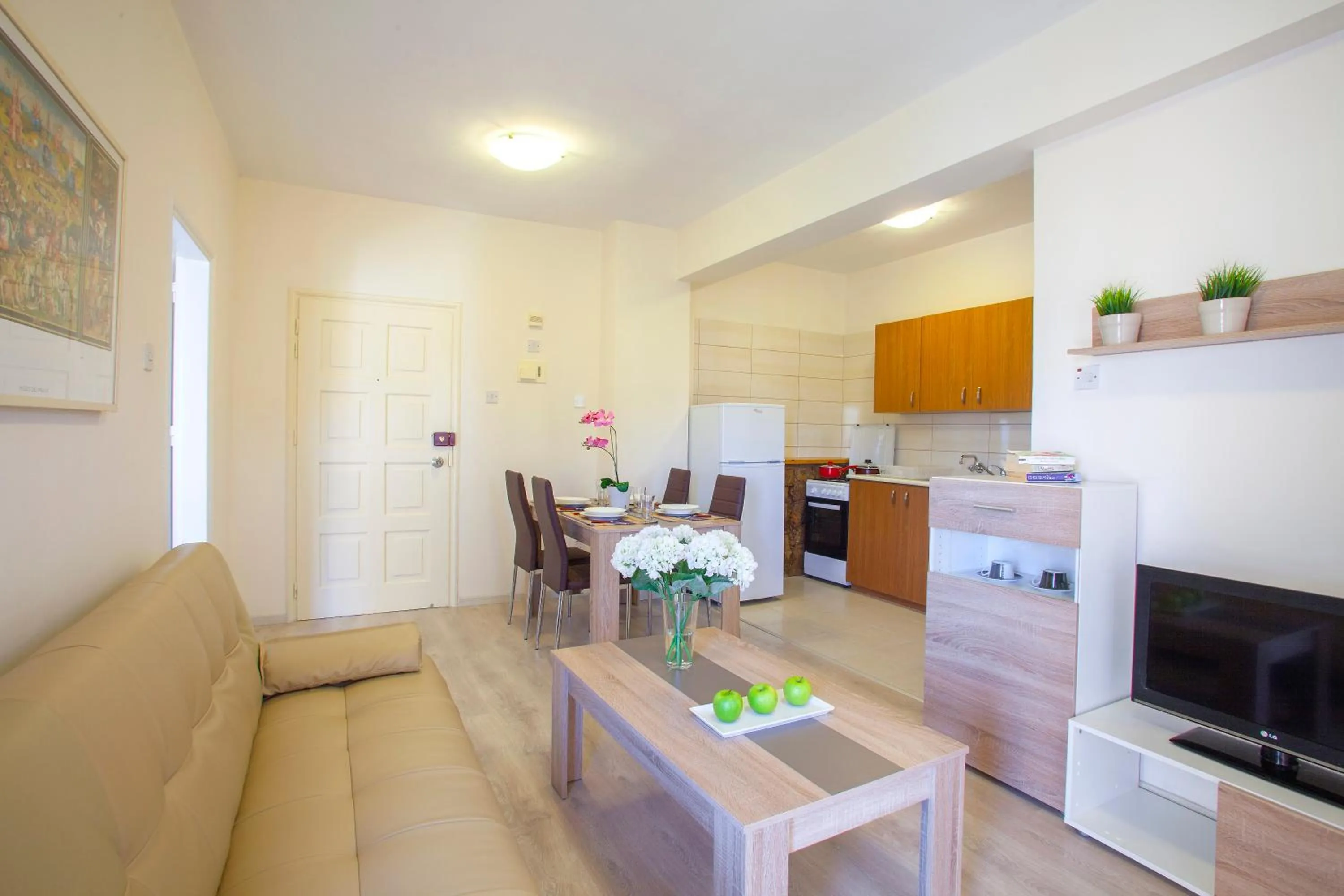 TV and multimedia in Castle Holiday Apartments