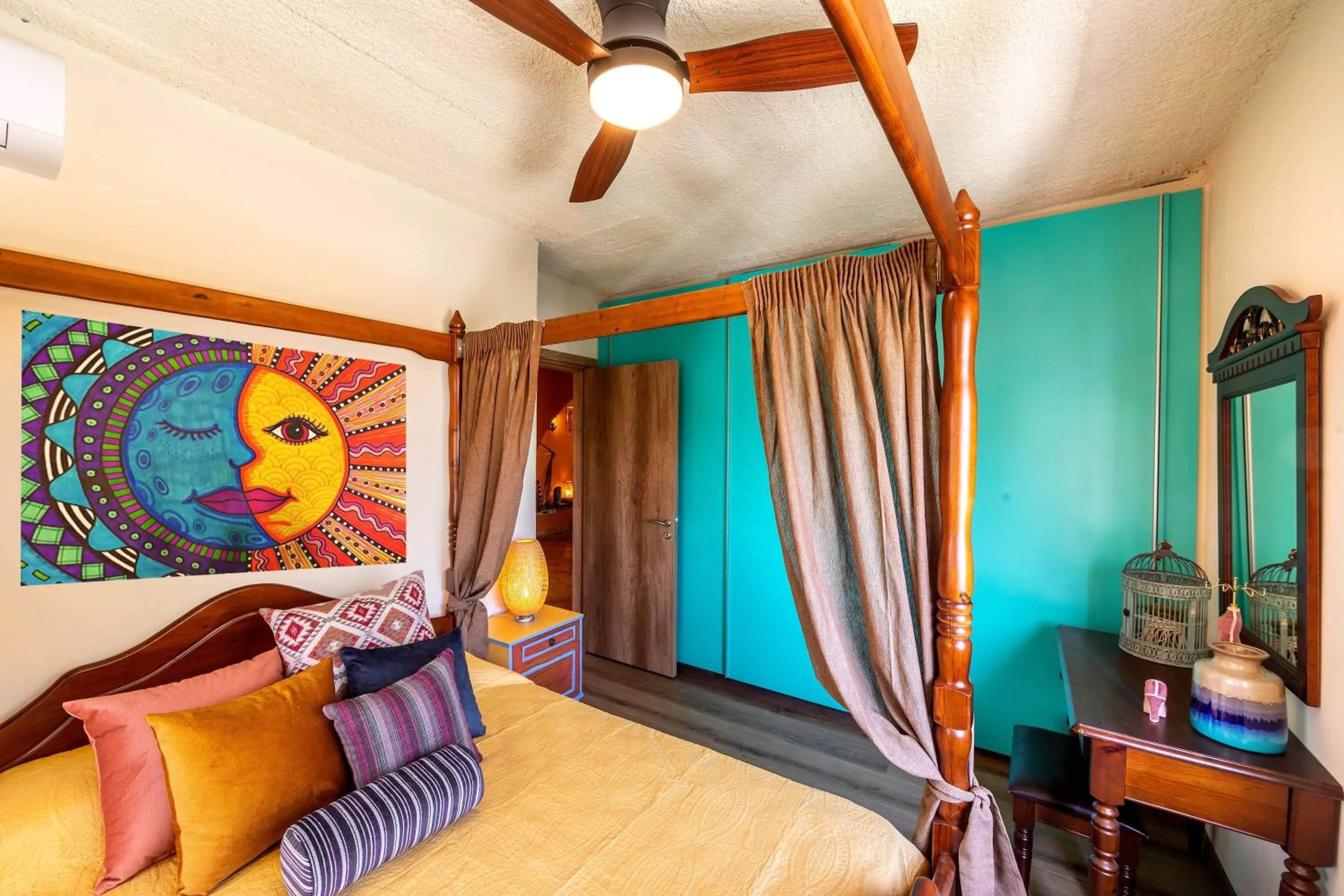 Bed in Castle Holiday Apartments