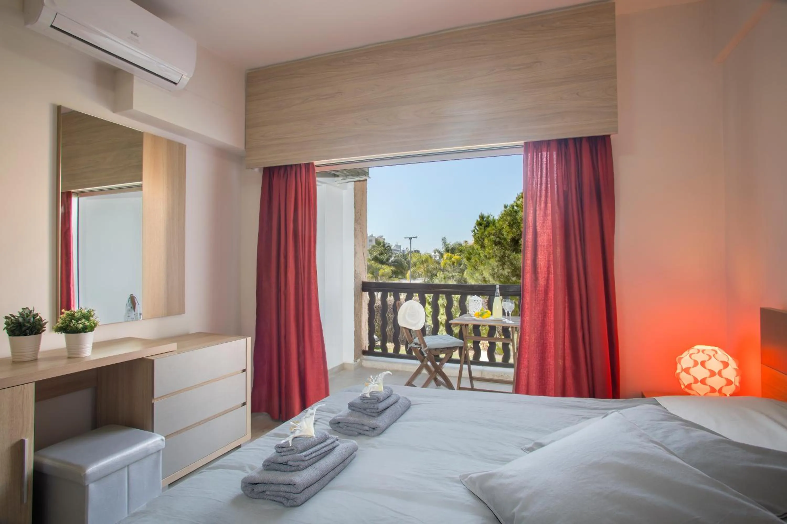 Balcony/Terrace, Bed in Castle Holiday Apartments