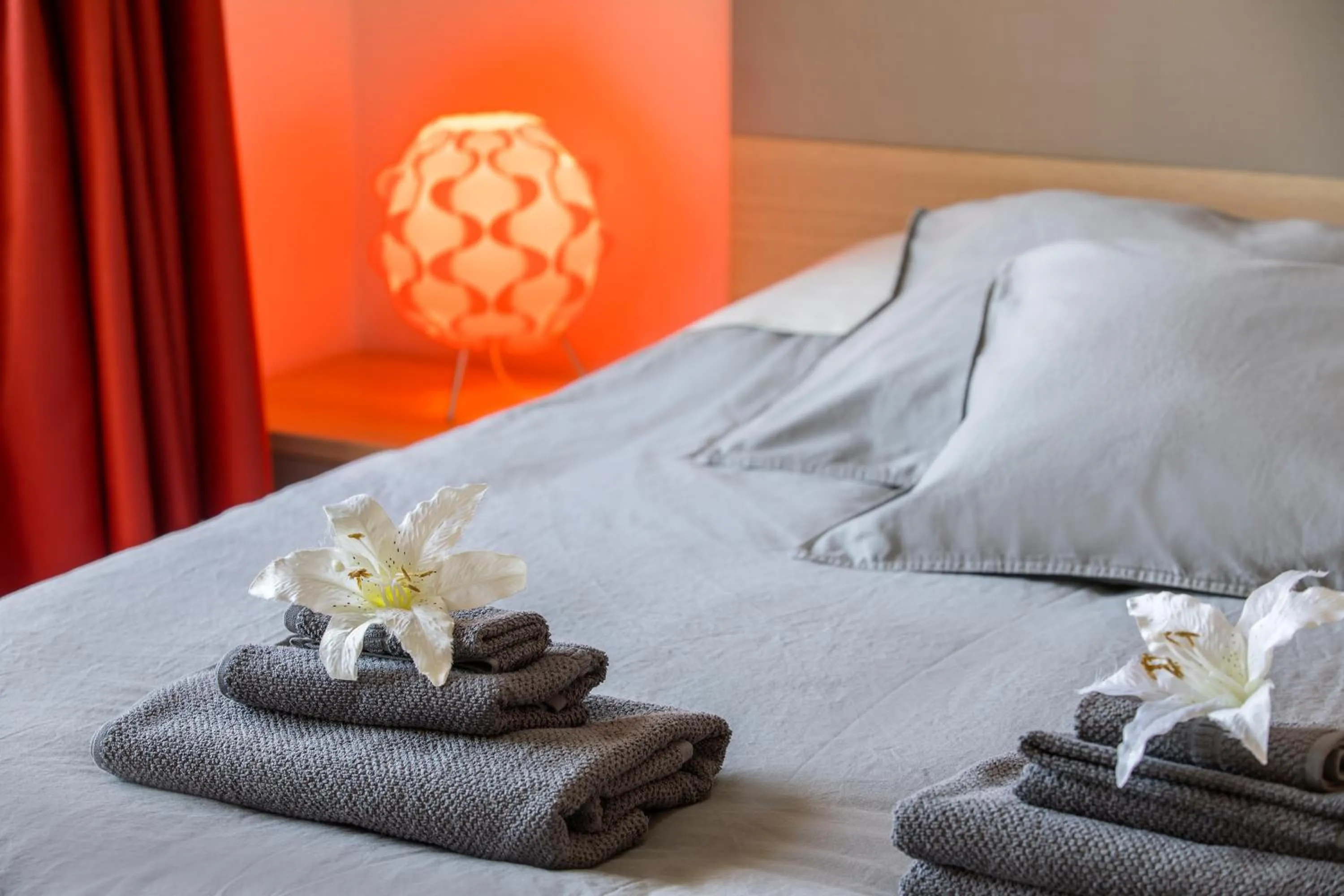 Bed in Castle Holiday Apartments