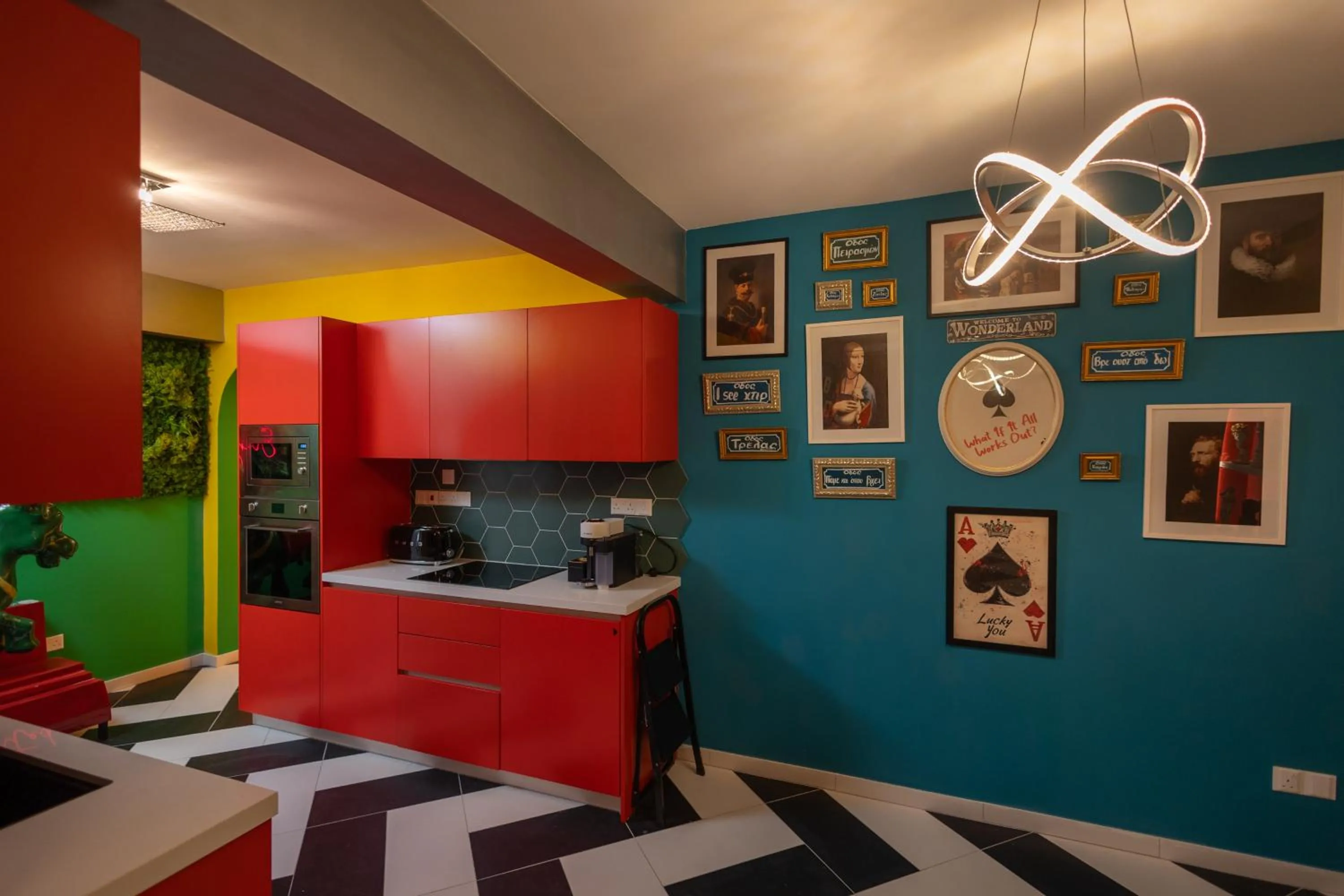 Kitchen or kitchenette in Castle Holiday Apartments